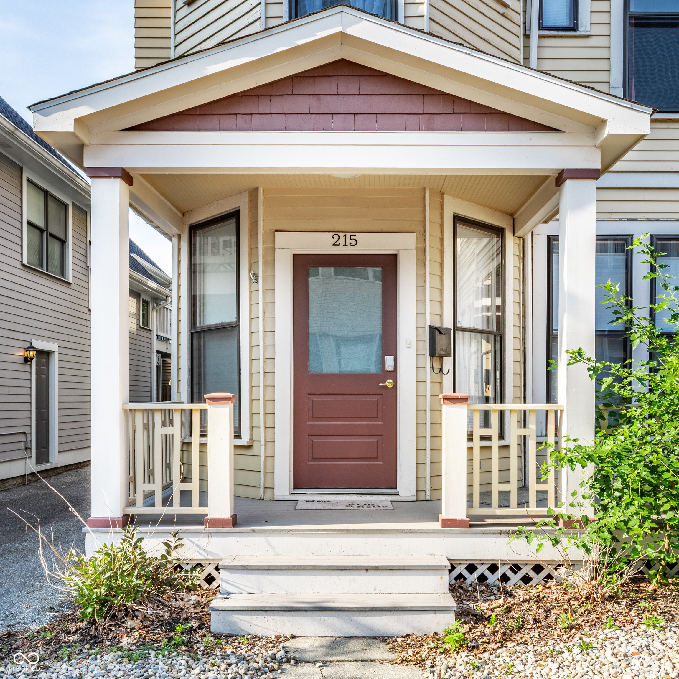 215 E 15th Street