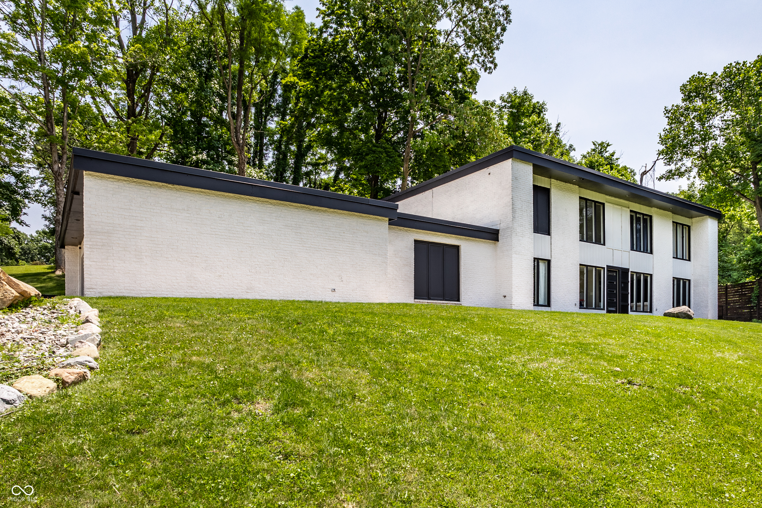 6164 Afton Crest