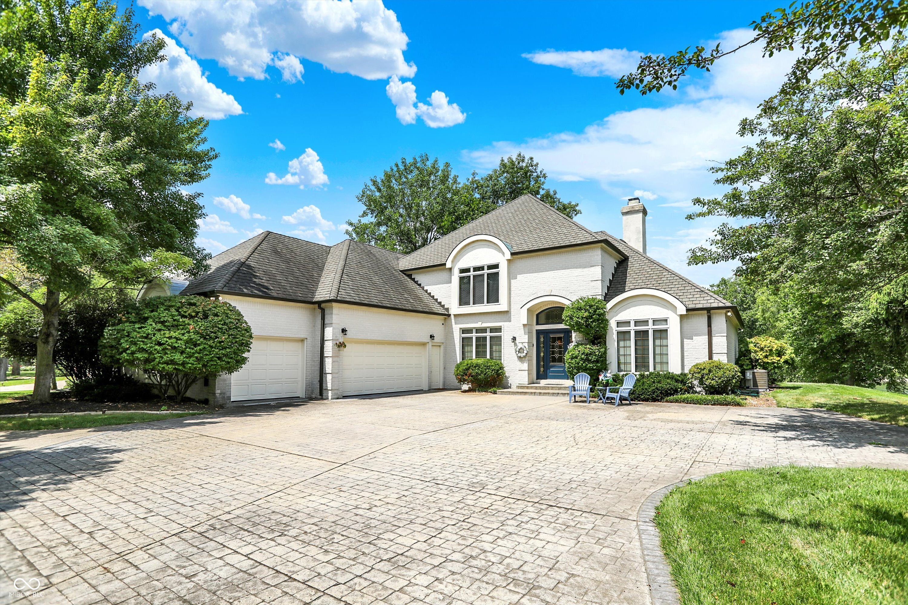 5846 E Fall Creek Pkwy N Drive