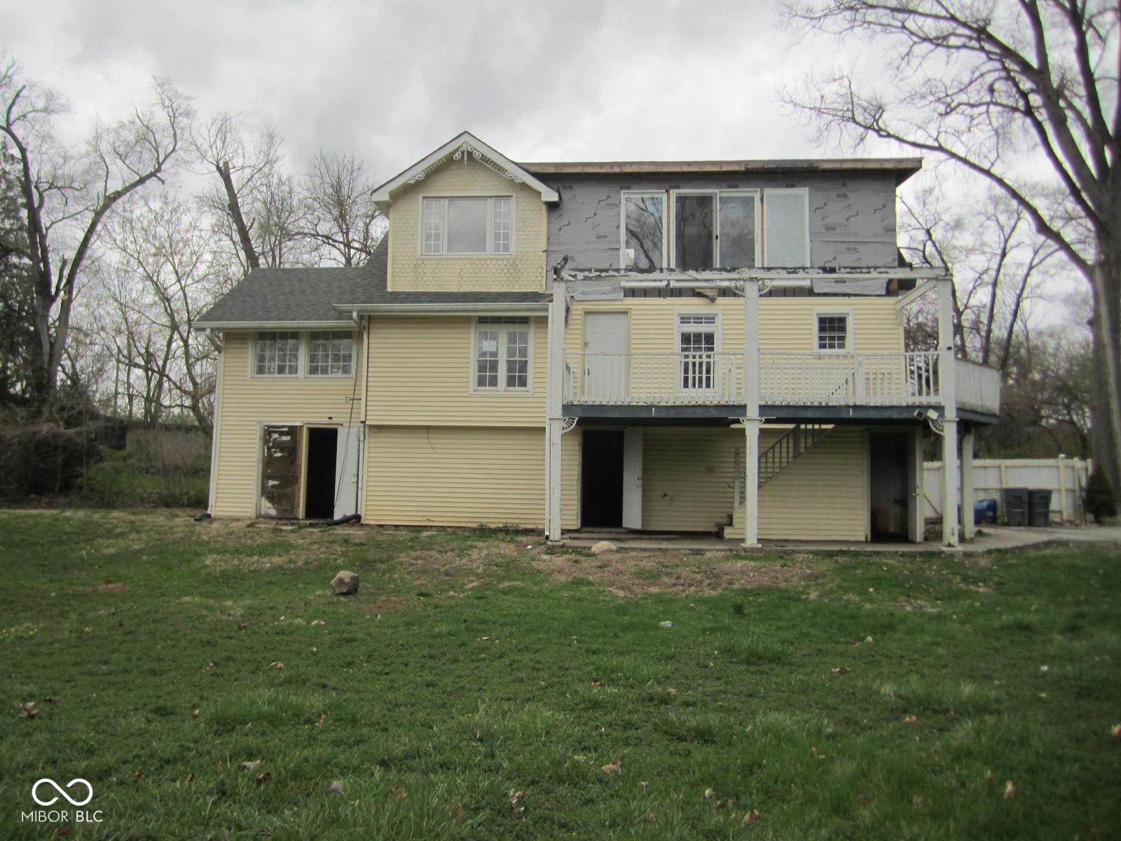 5657 E Fall Creek Pkwy N Drive