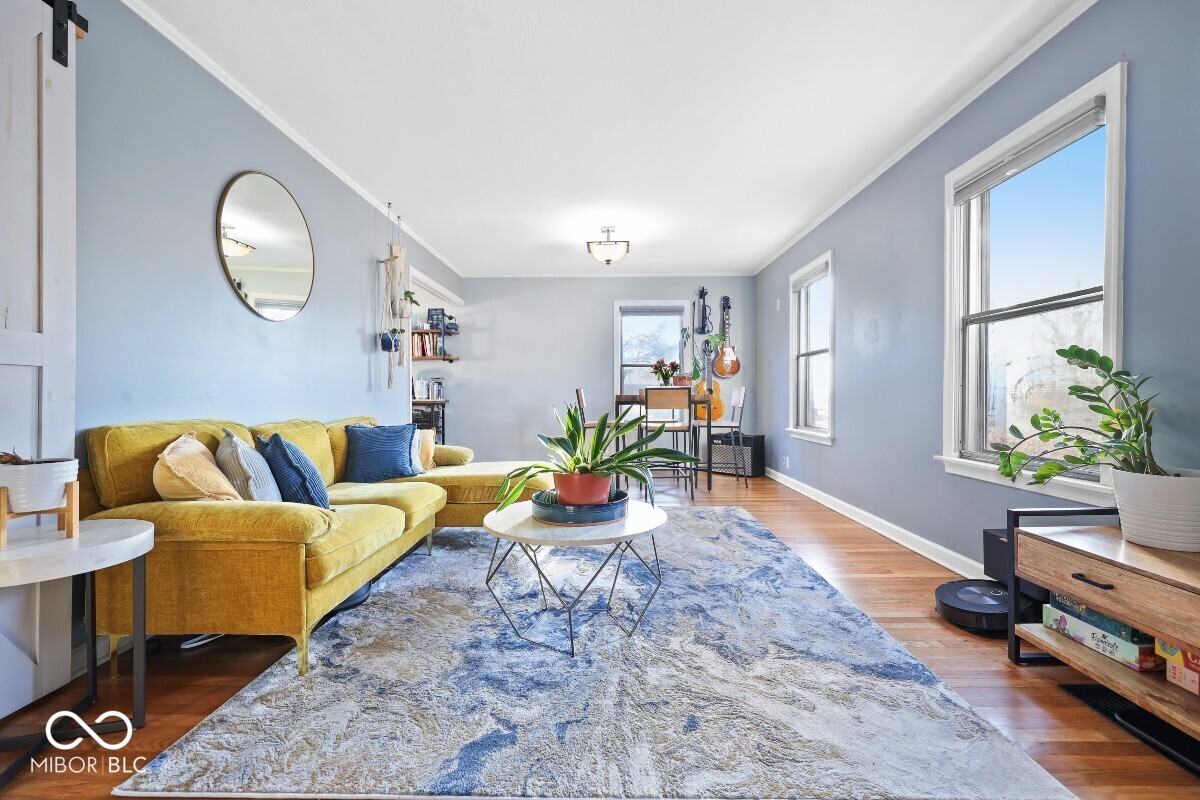 1702 E 58th Street