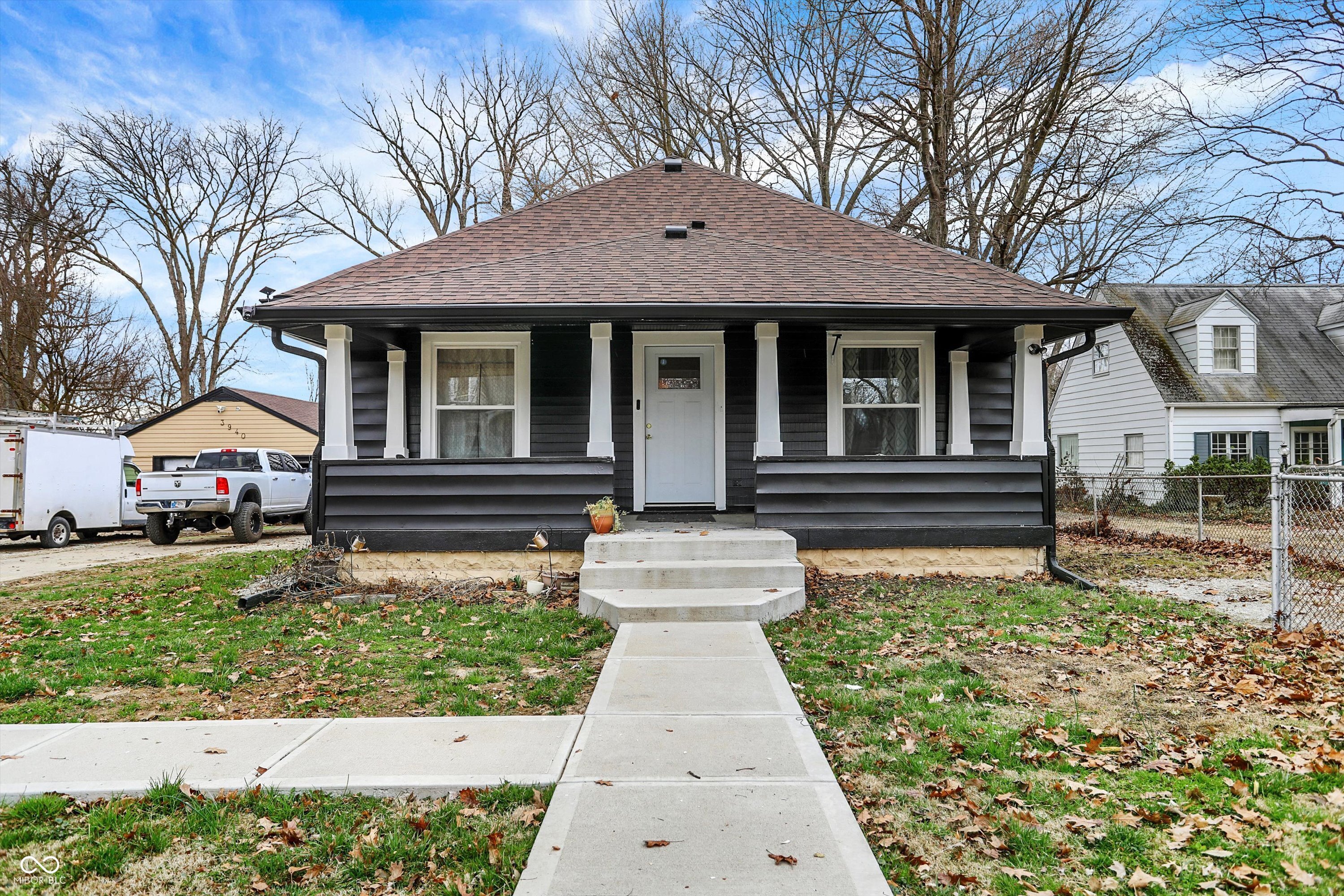 3940 N Drexel Avenue
