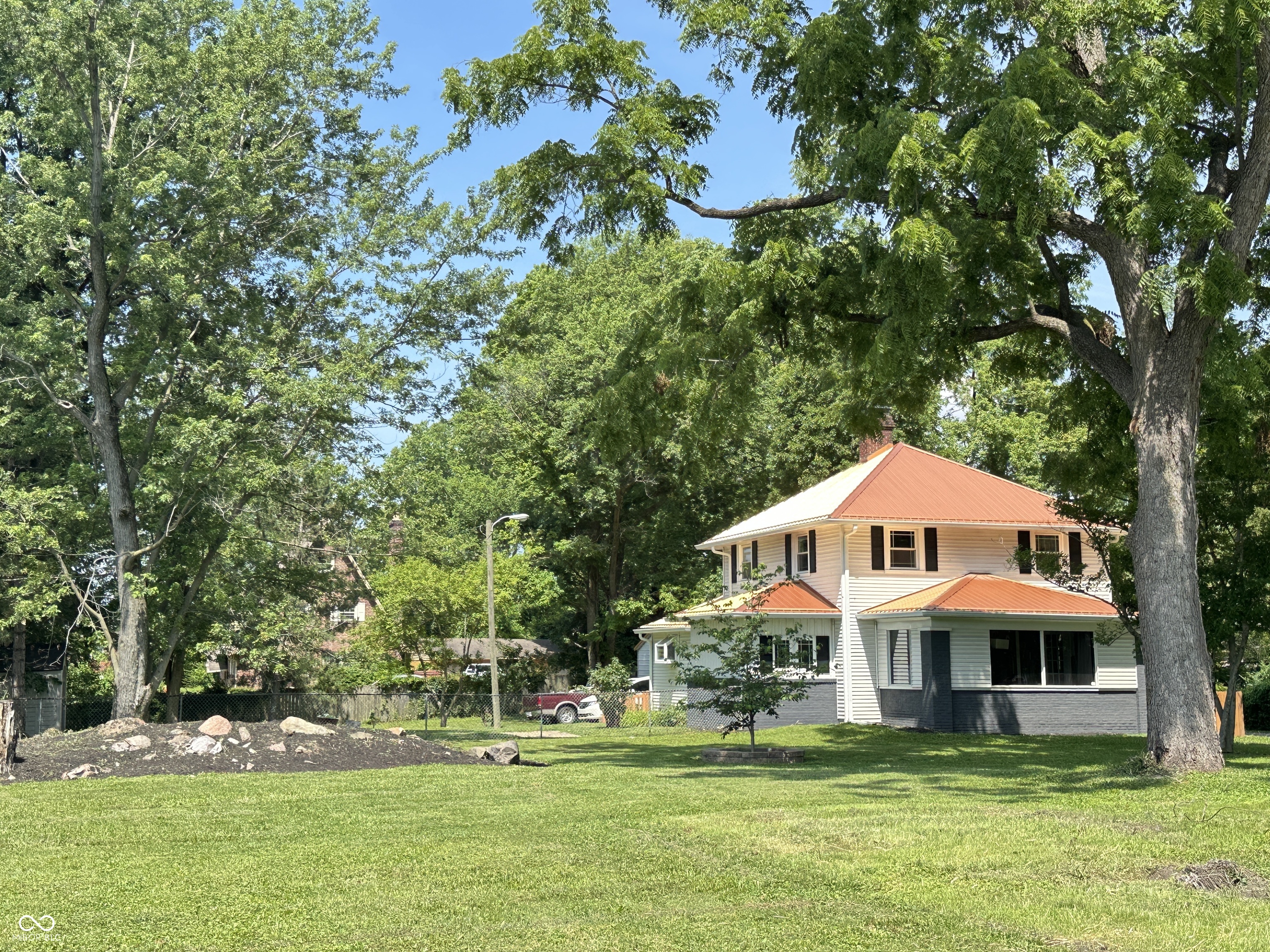 4106 N Sherman Drive