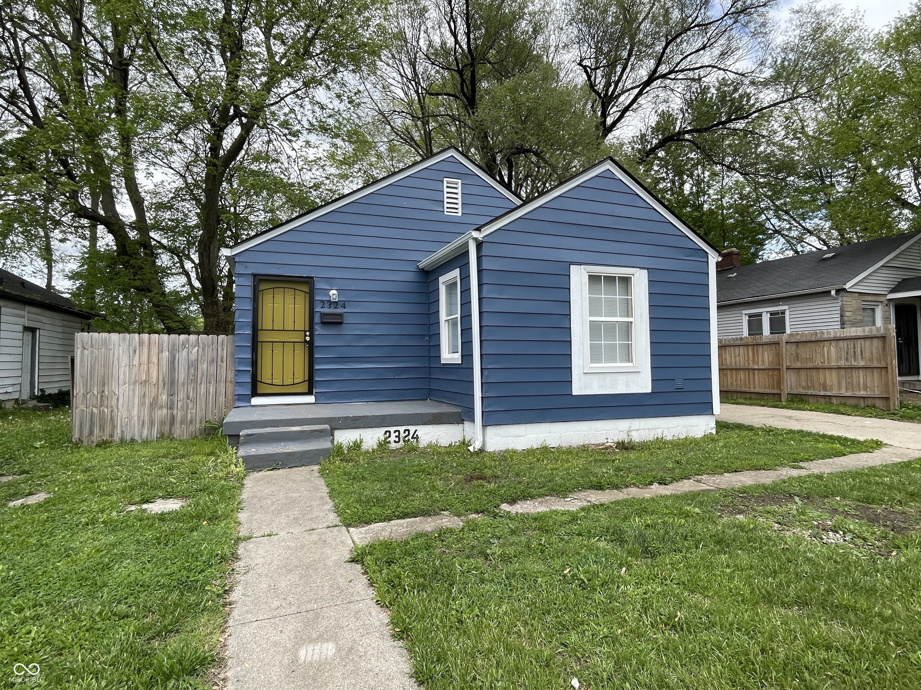 2324 E 36th Street