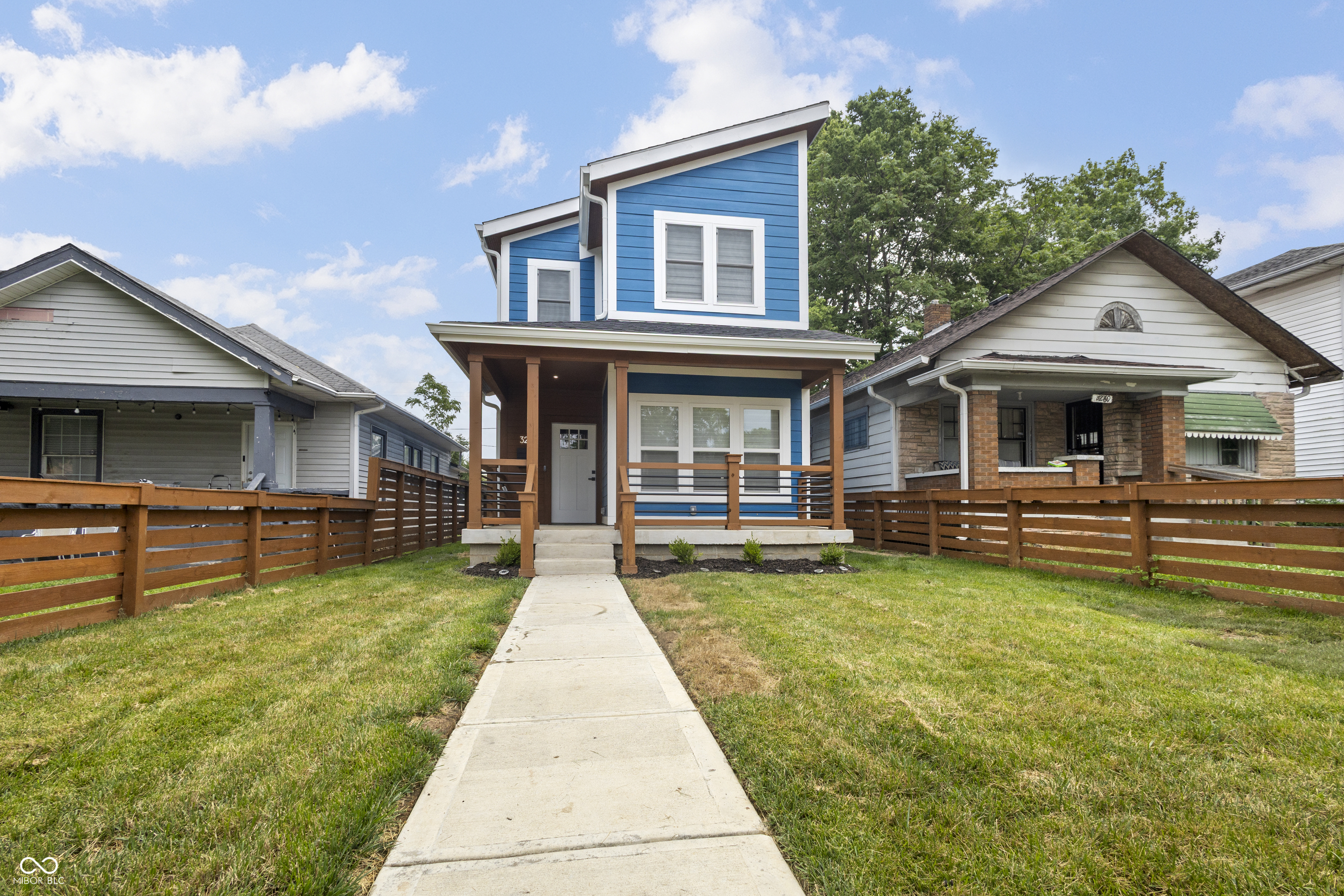 3271 Winthrop Avenue