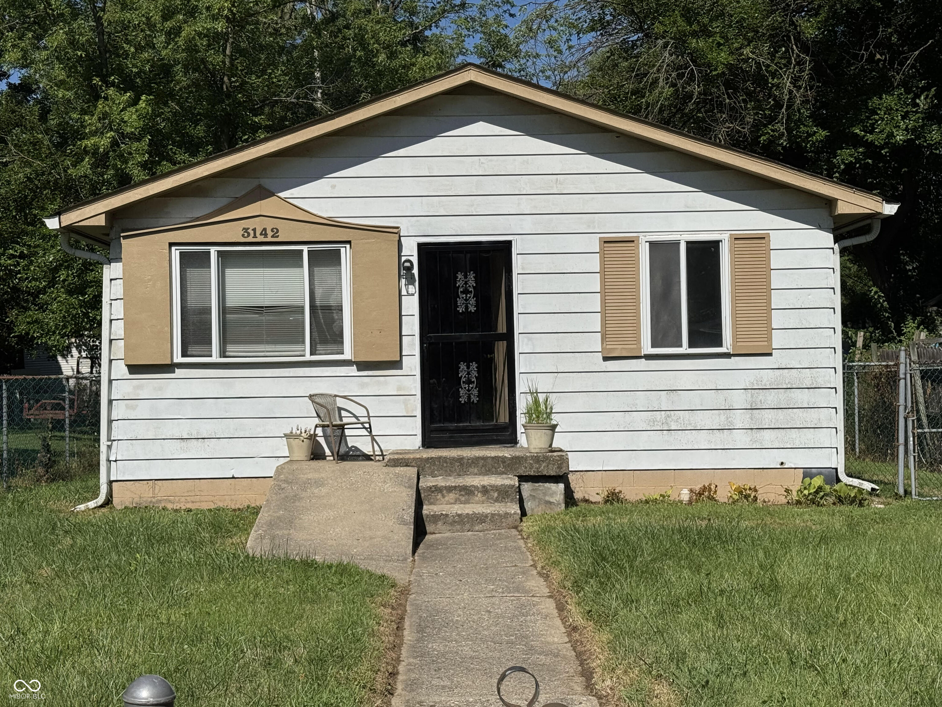 3142 N Gale Street
