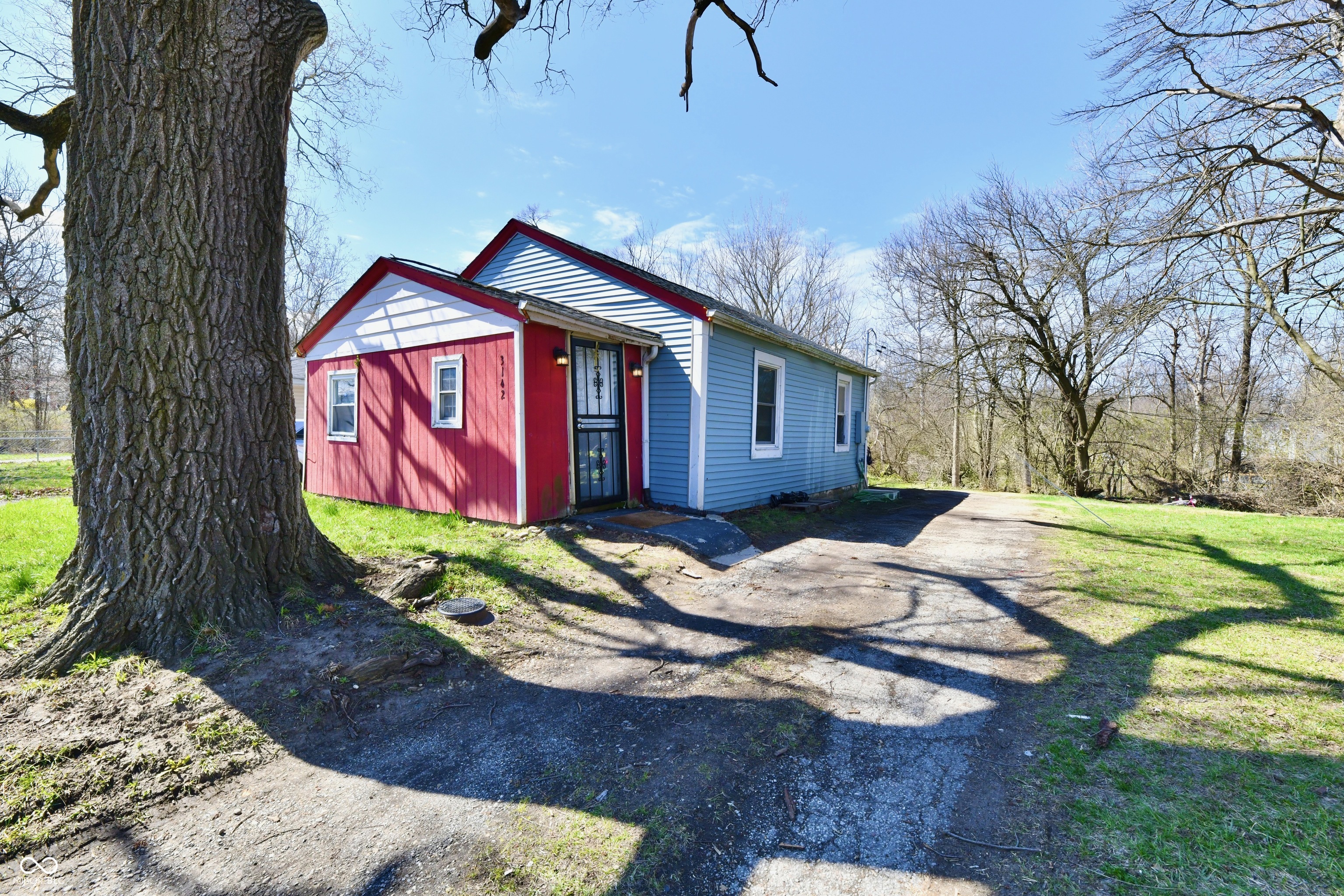 3142 N Euclid Avenue