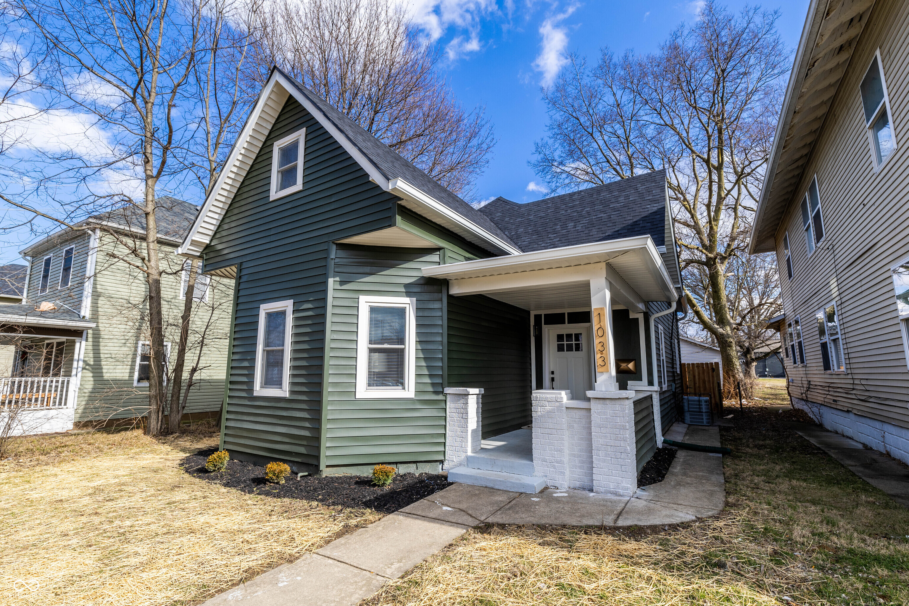 1033 N Keystone Avenue