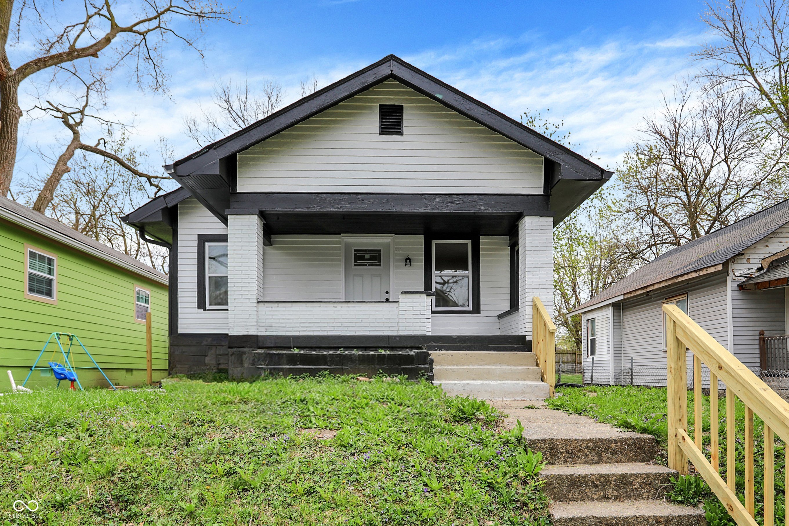 2915 E 19th Street