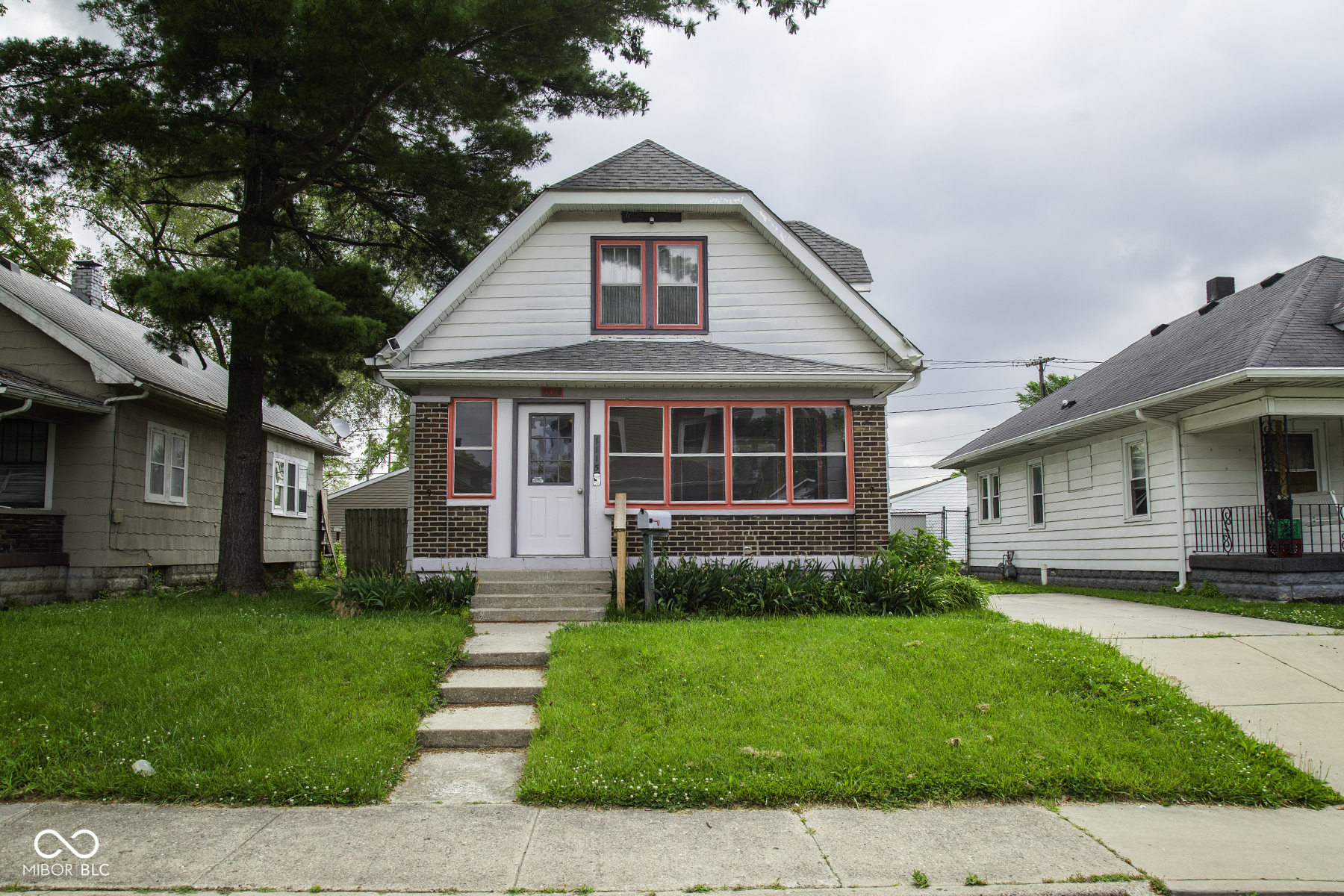1115 N Kealing Avenue