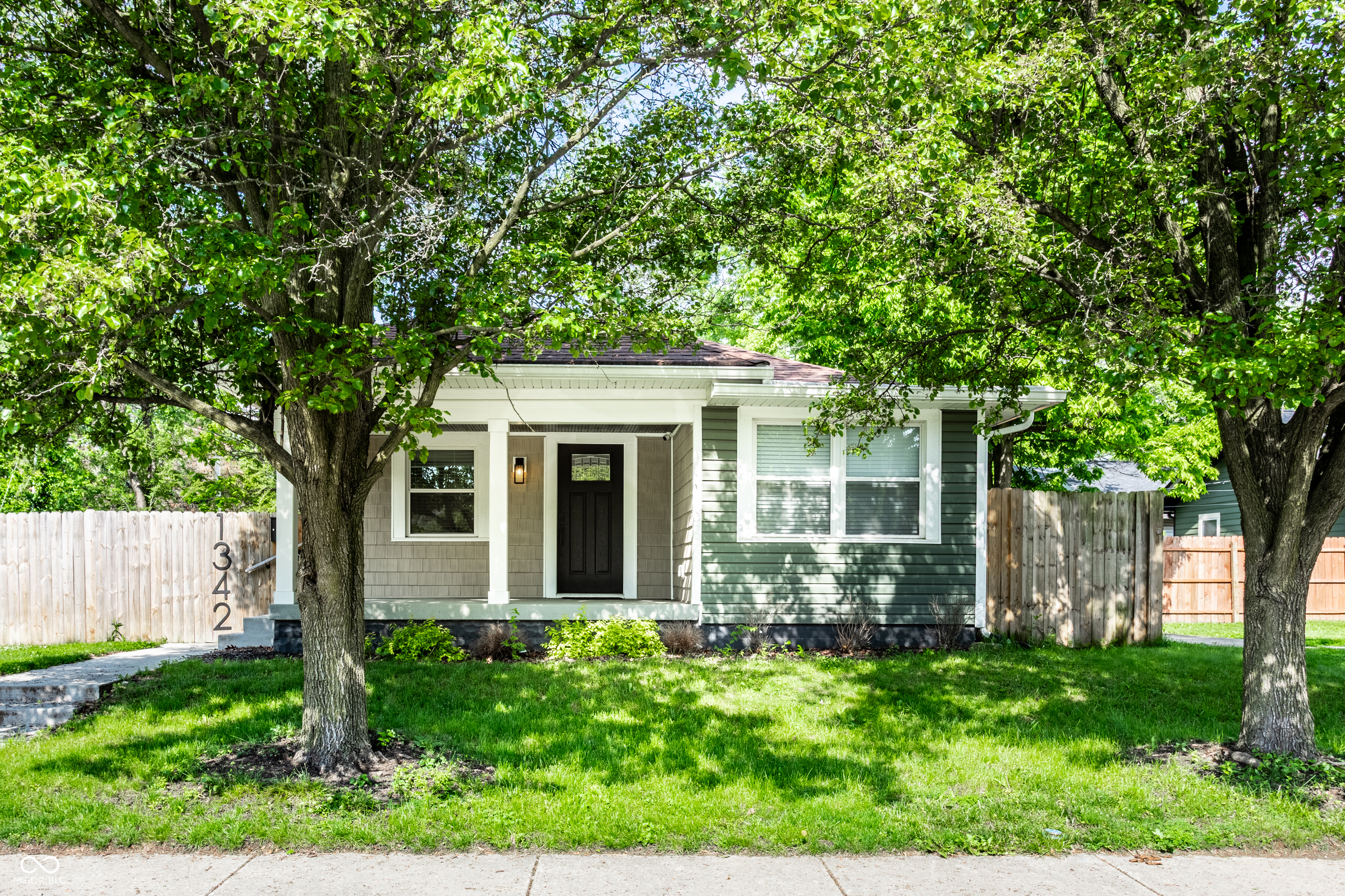 1342 N Oakland Avenue