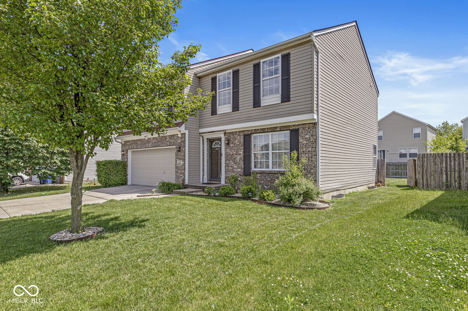 5671 Glass Chimney Lane