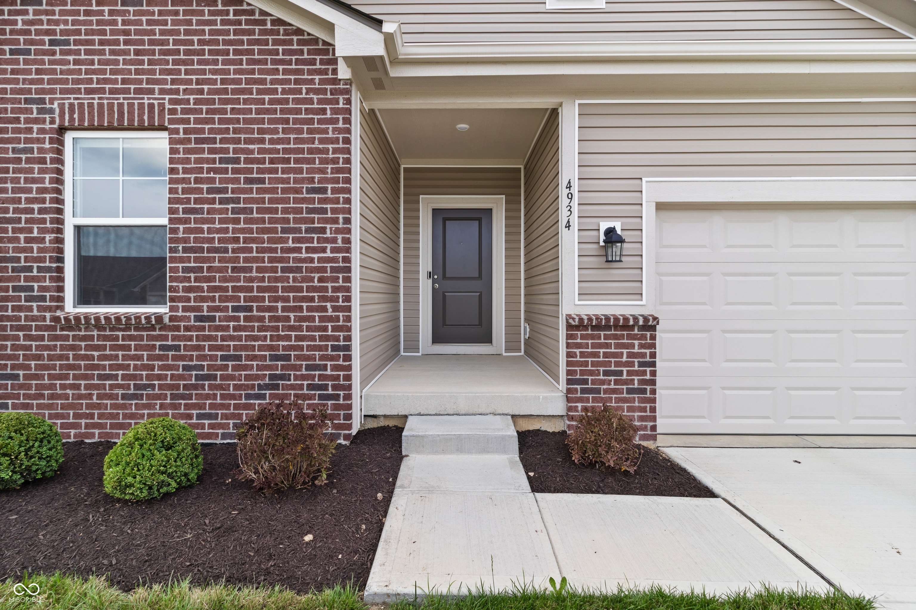 4934 Amber Wood Drive