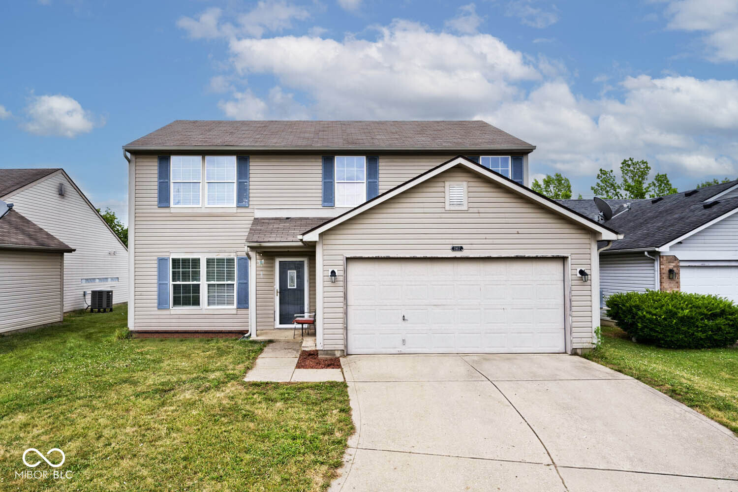 3917 N Bergamot Court