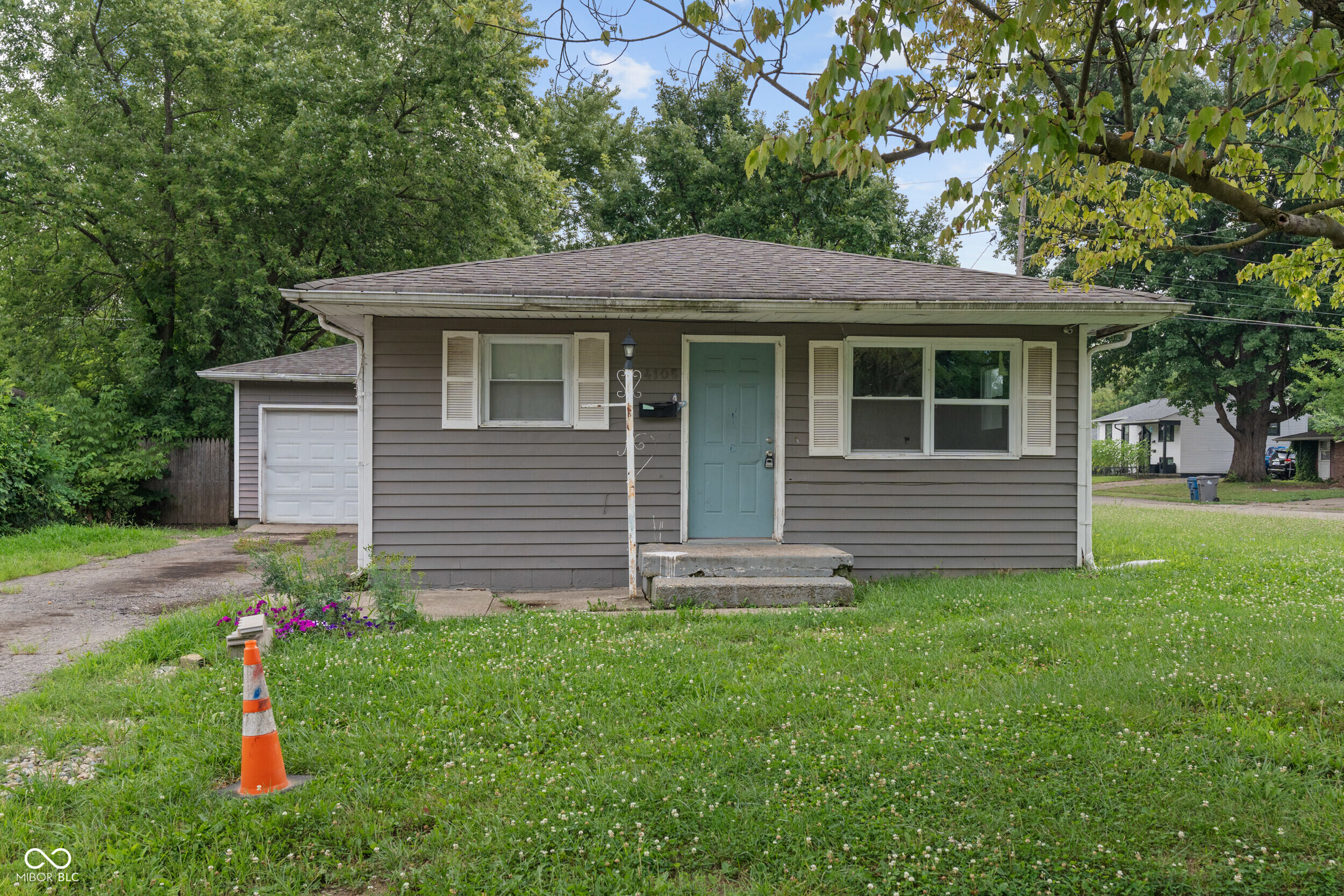 4105 Downes Drive