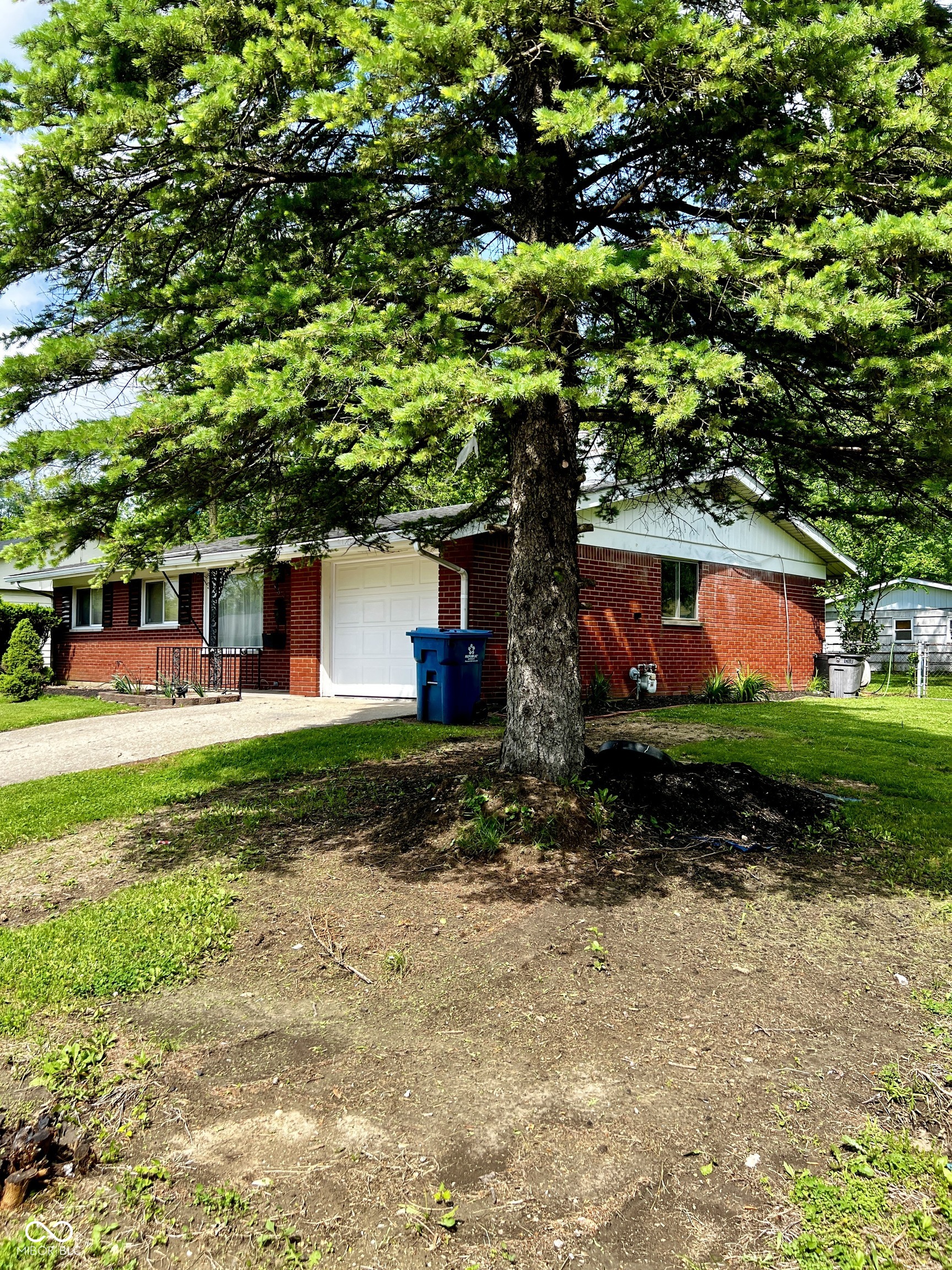 3633 Tiffany Drive