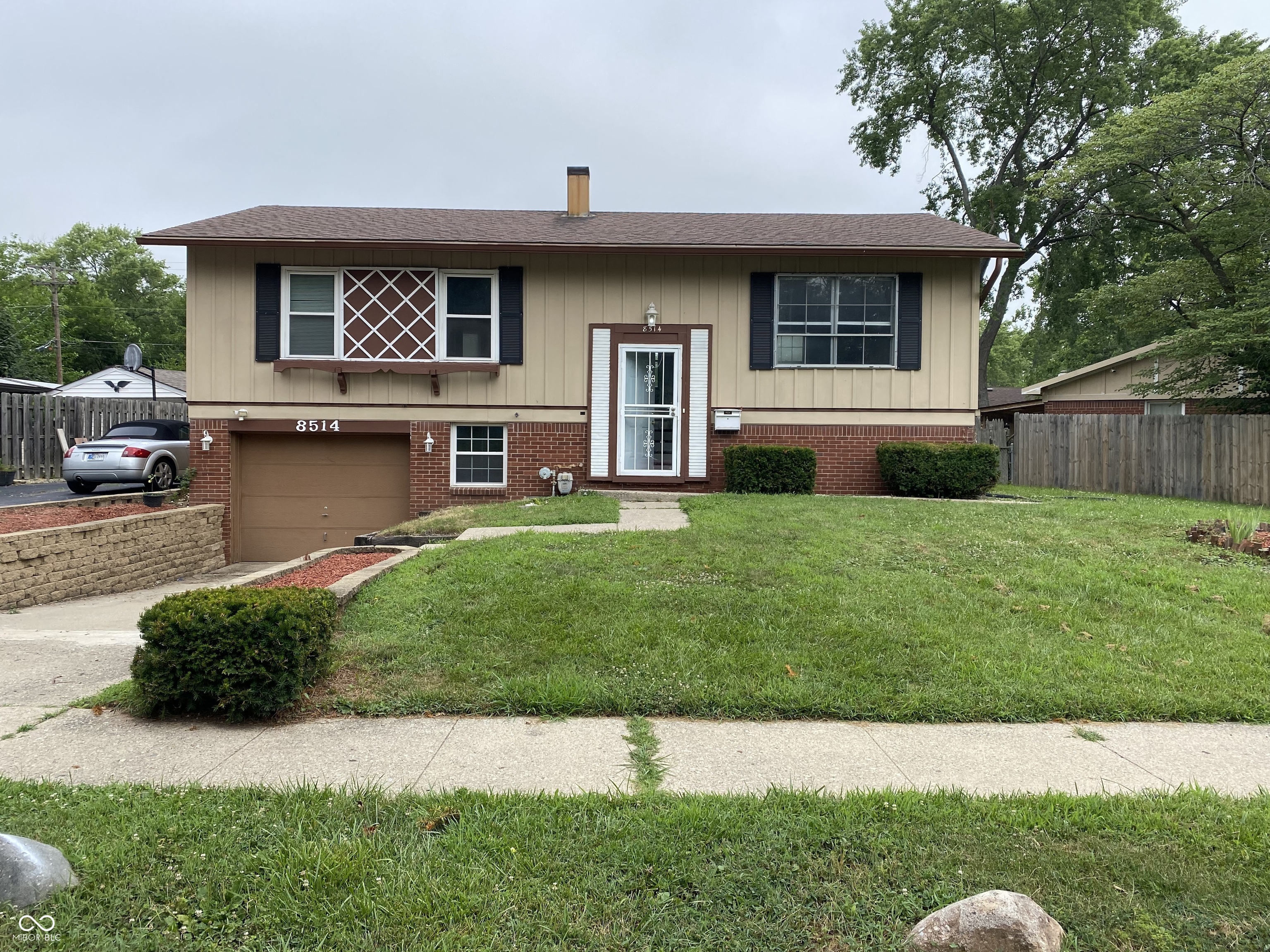 8514 E 36th Place