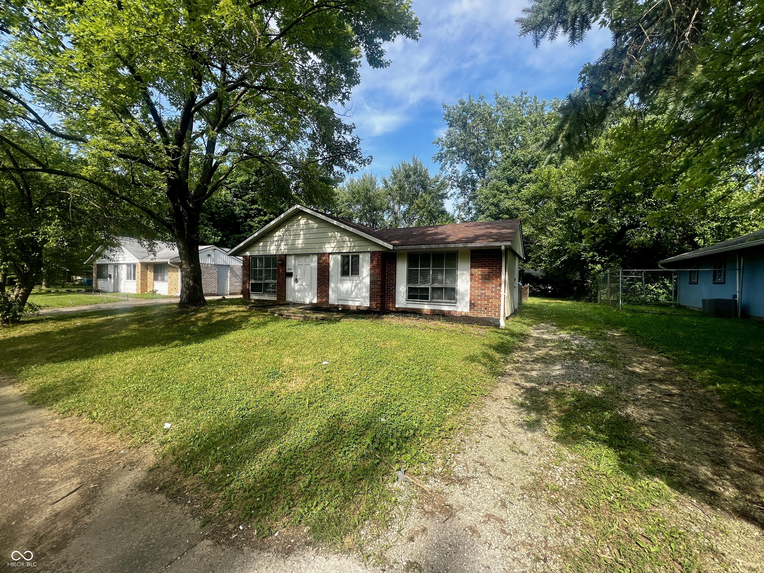 3525 Luewan Court