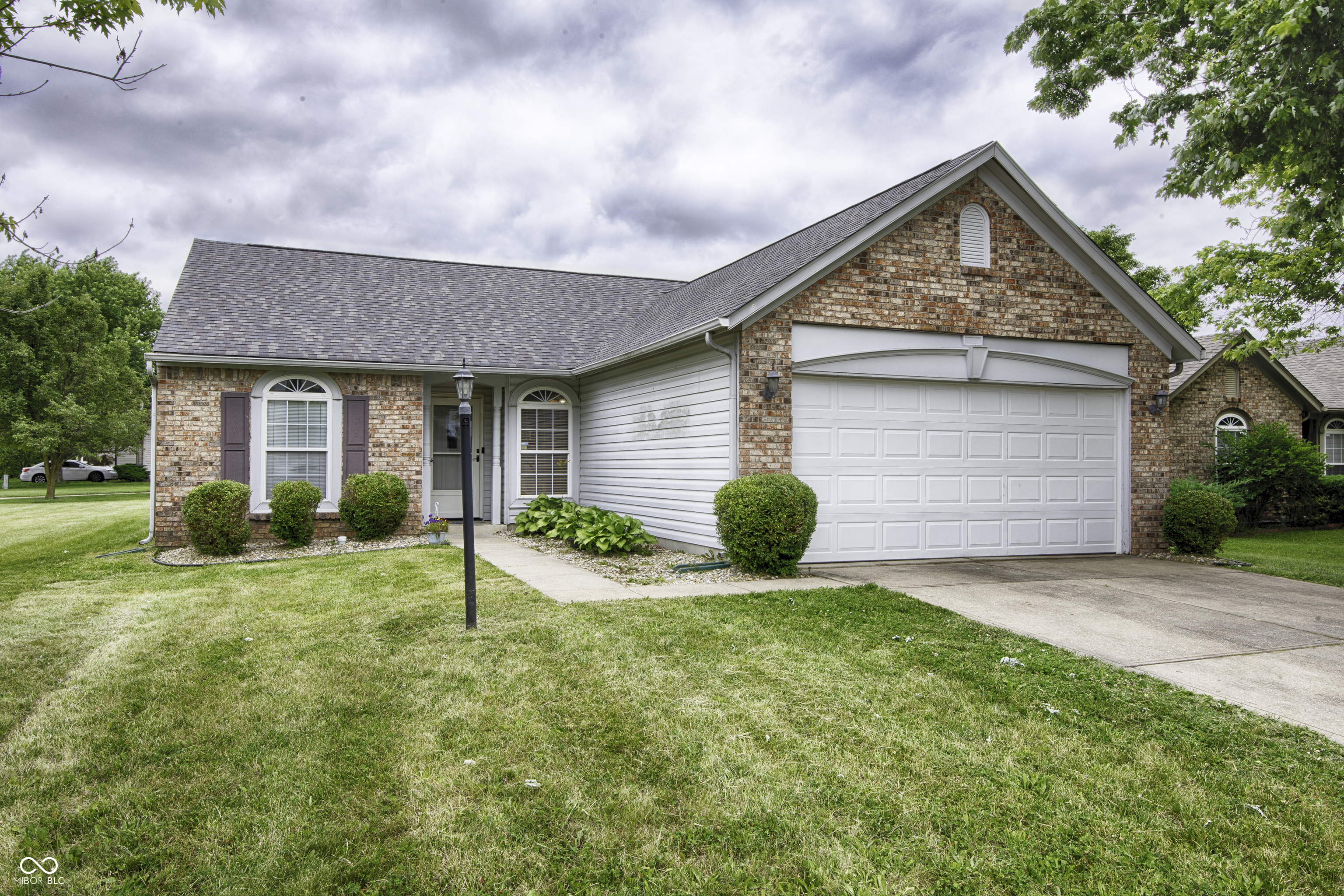 2211 Autumn Creek Drive