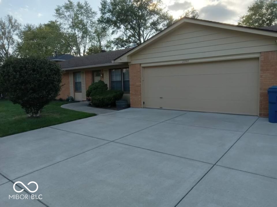 2740 Saturn Drive