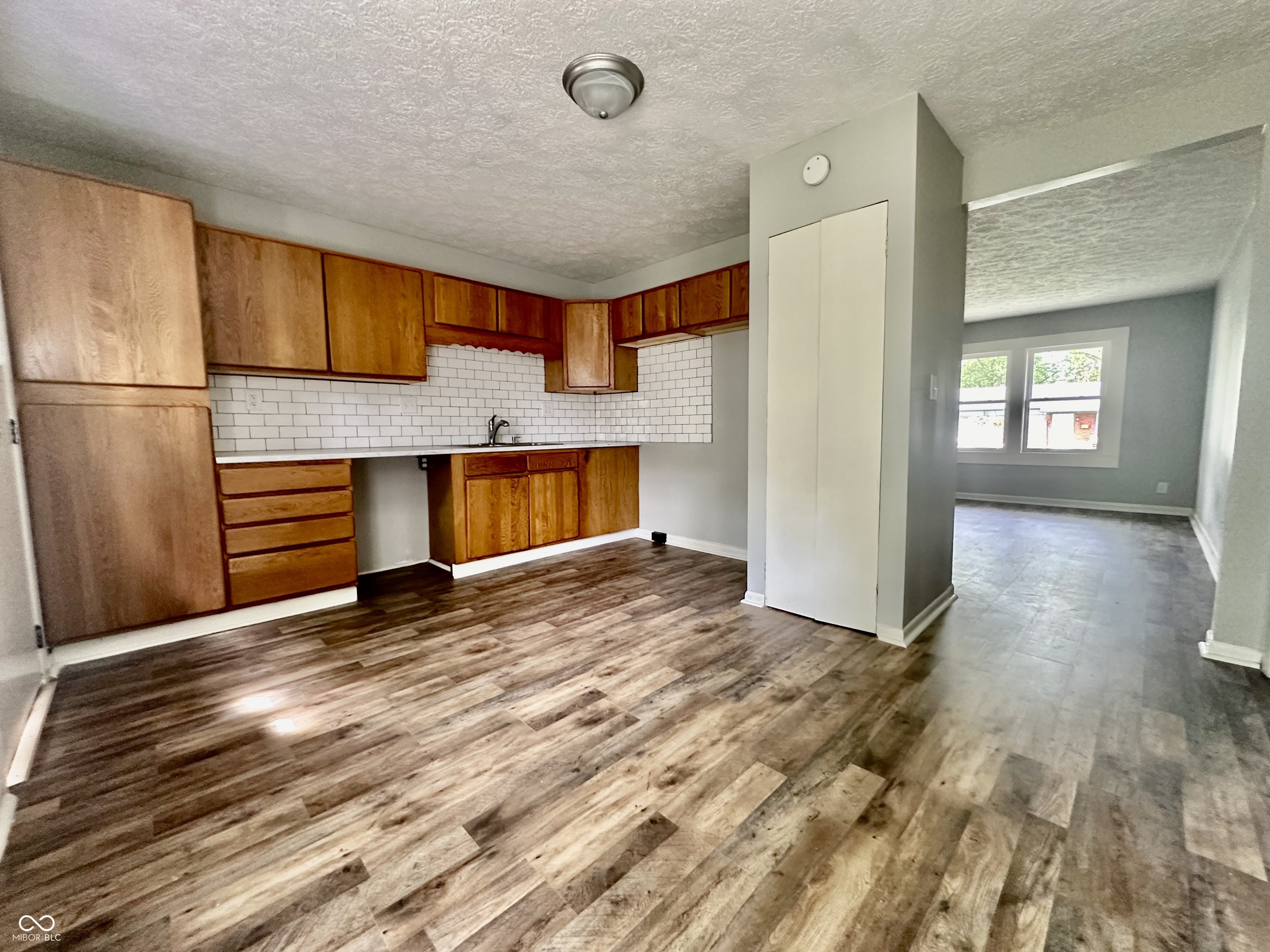 2533 Aurie Drive