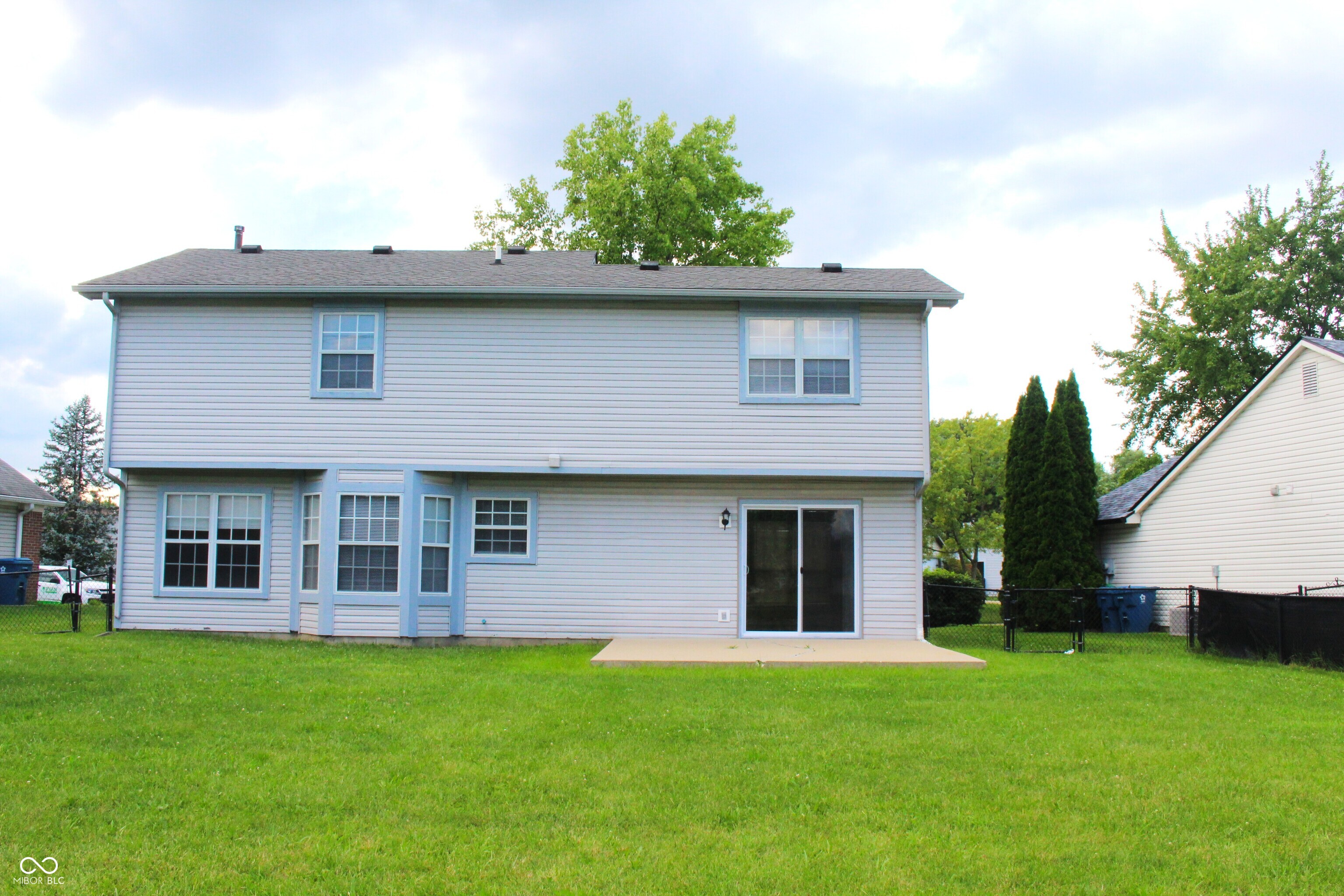 1527 Warren Lake Court
