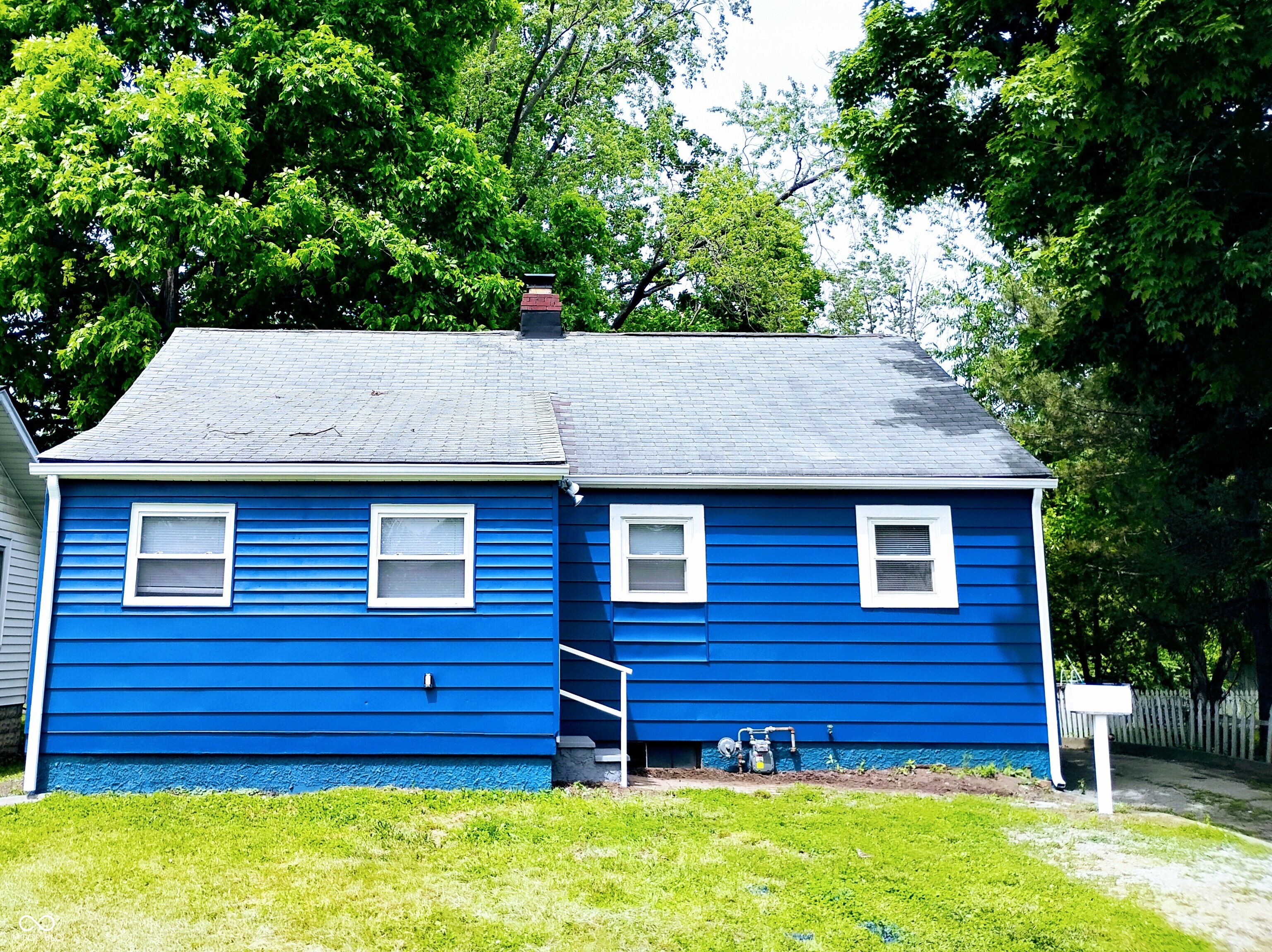 94 N Routiers Avenue