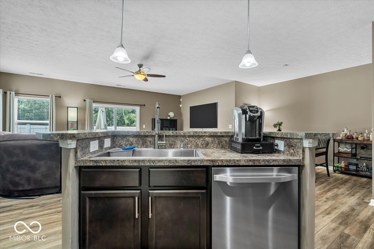 4736 Blue Marlin Way