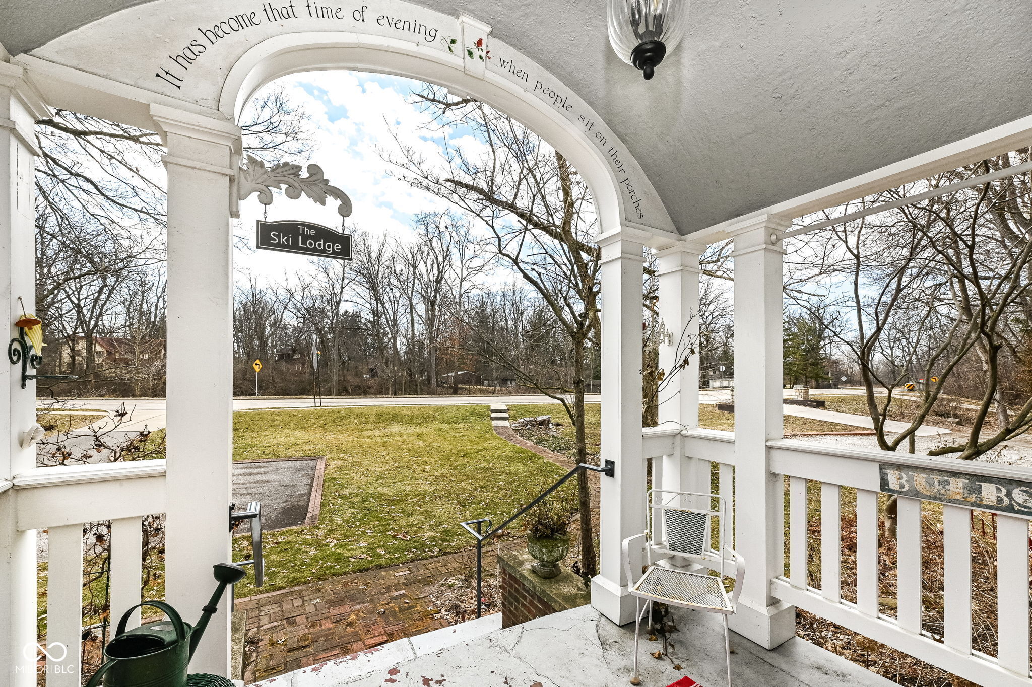 5718 E Pleasant Run Parkway North Drive