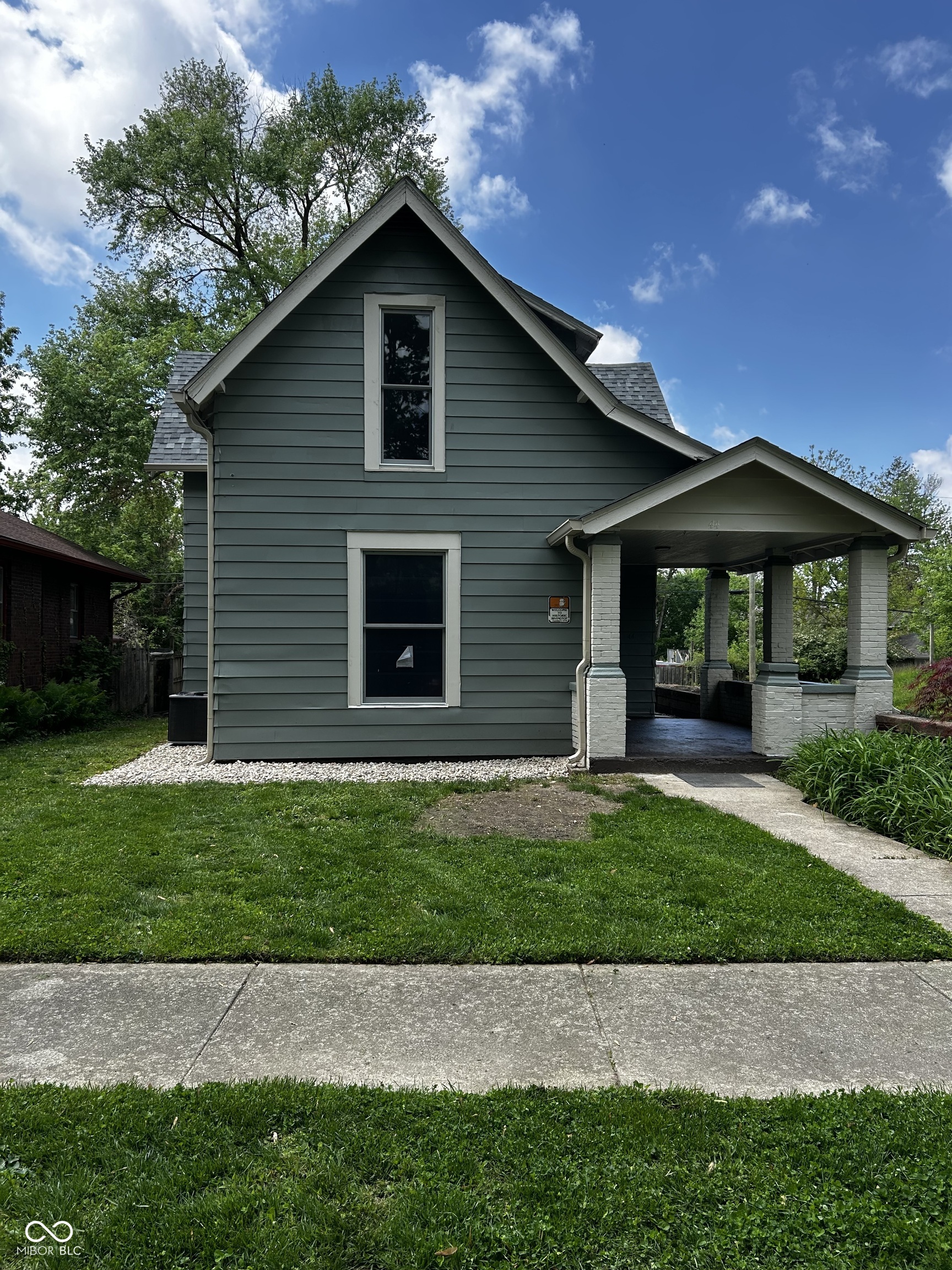 44 S Butler Avenue