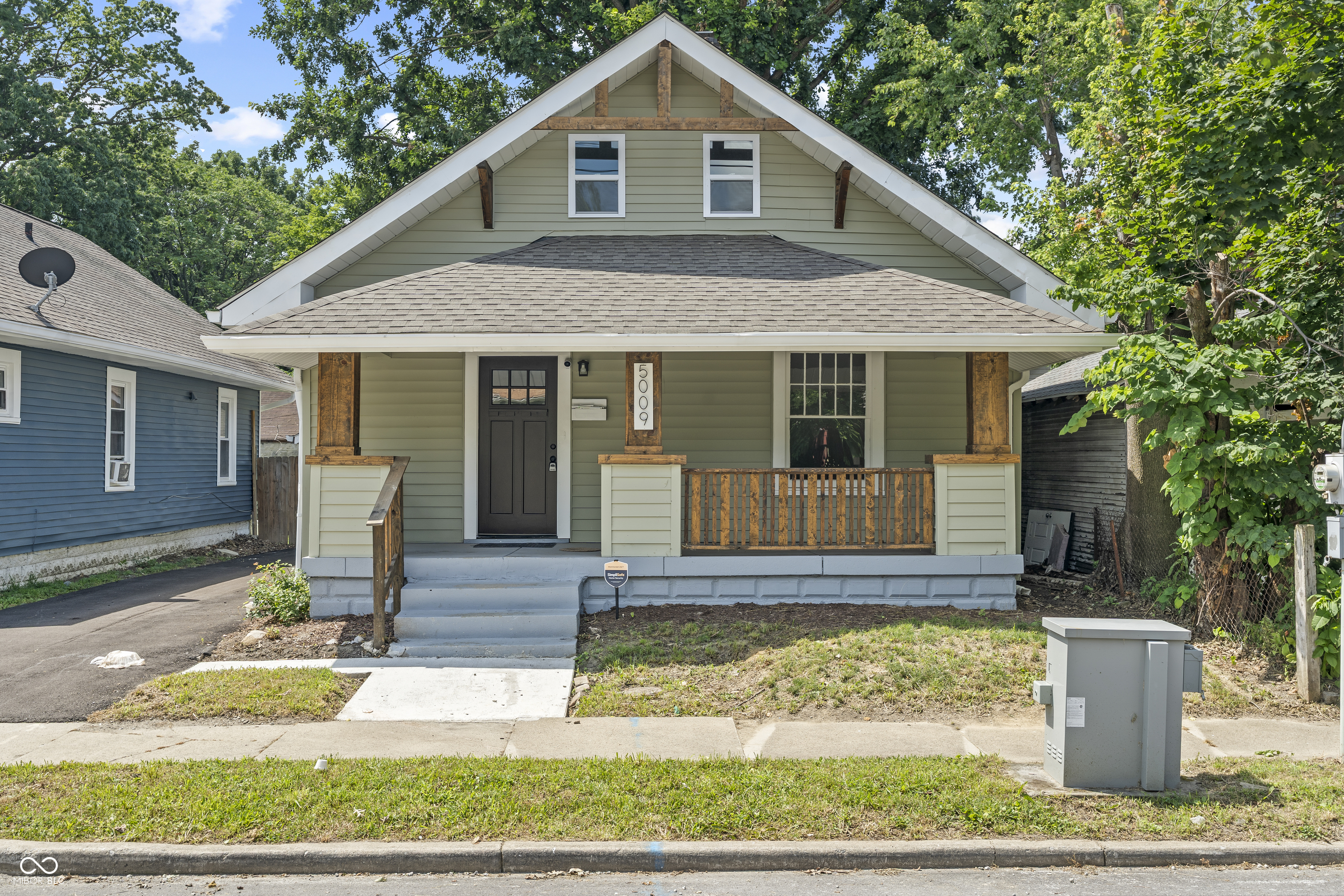 5009 E Michigan Street