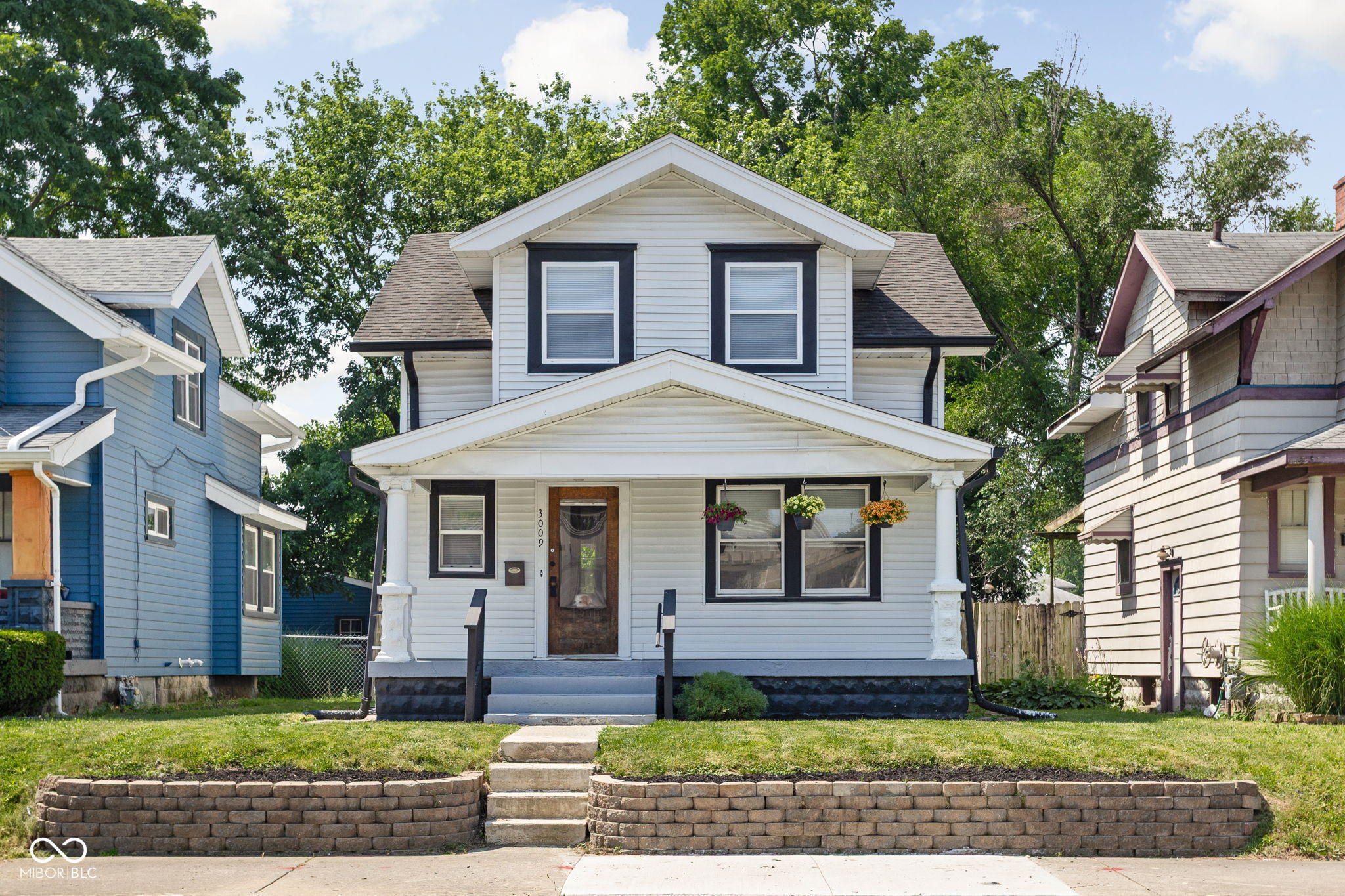 3009 E New York Street