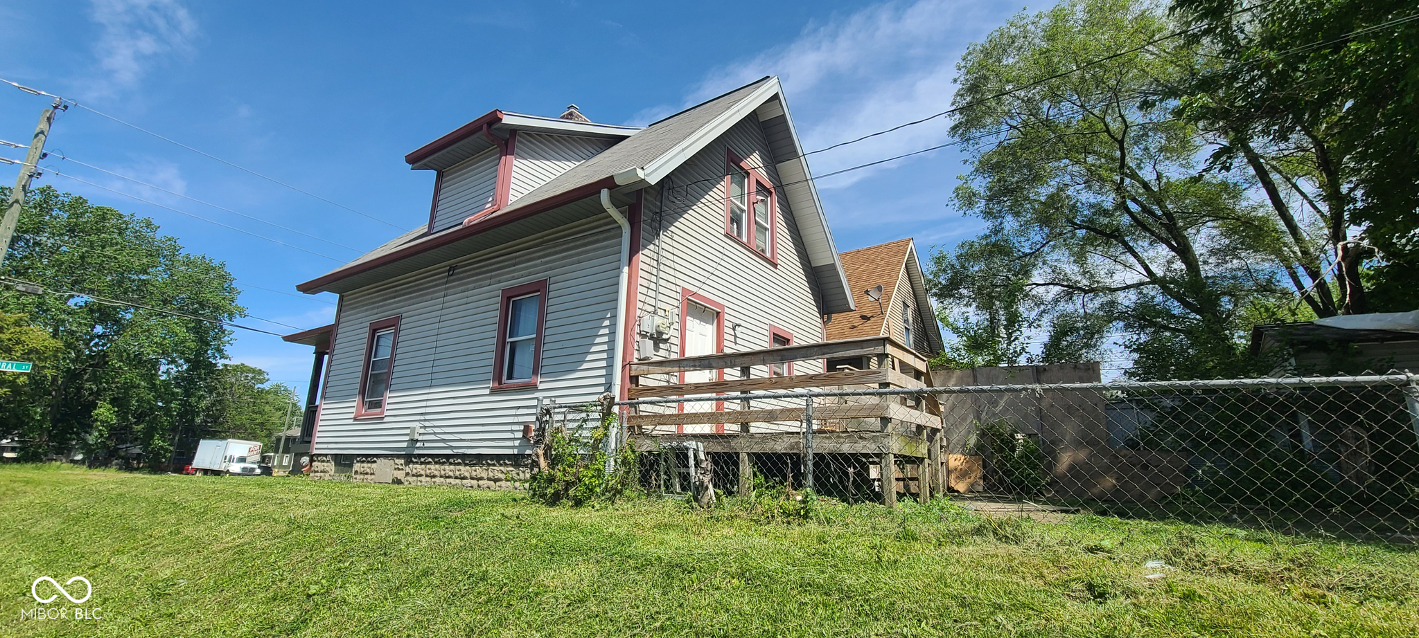 435 N Rural NE Street