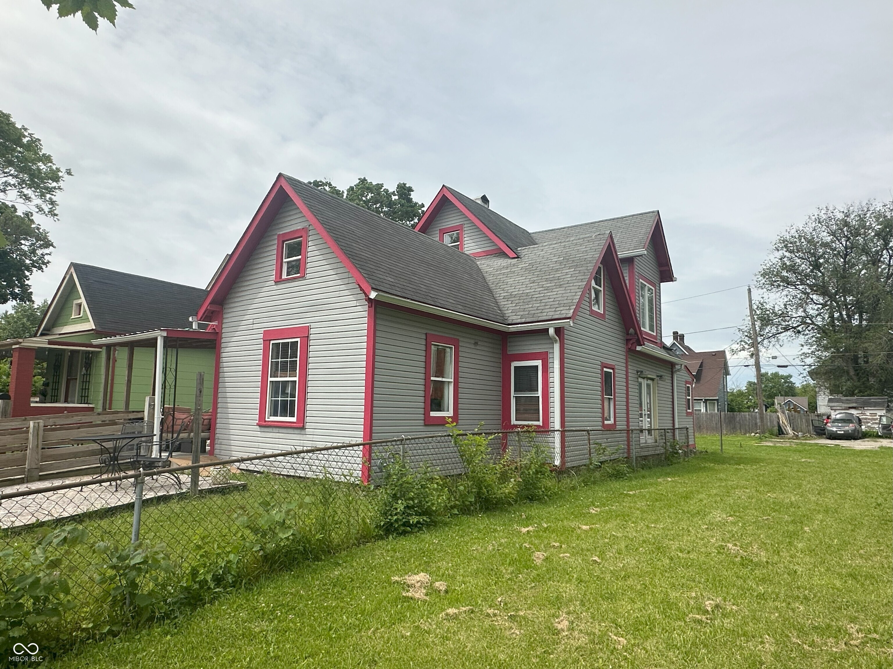 554 N Tacoma Avenue