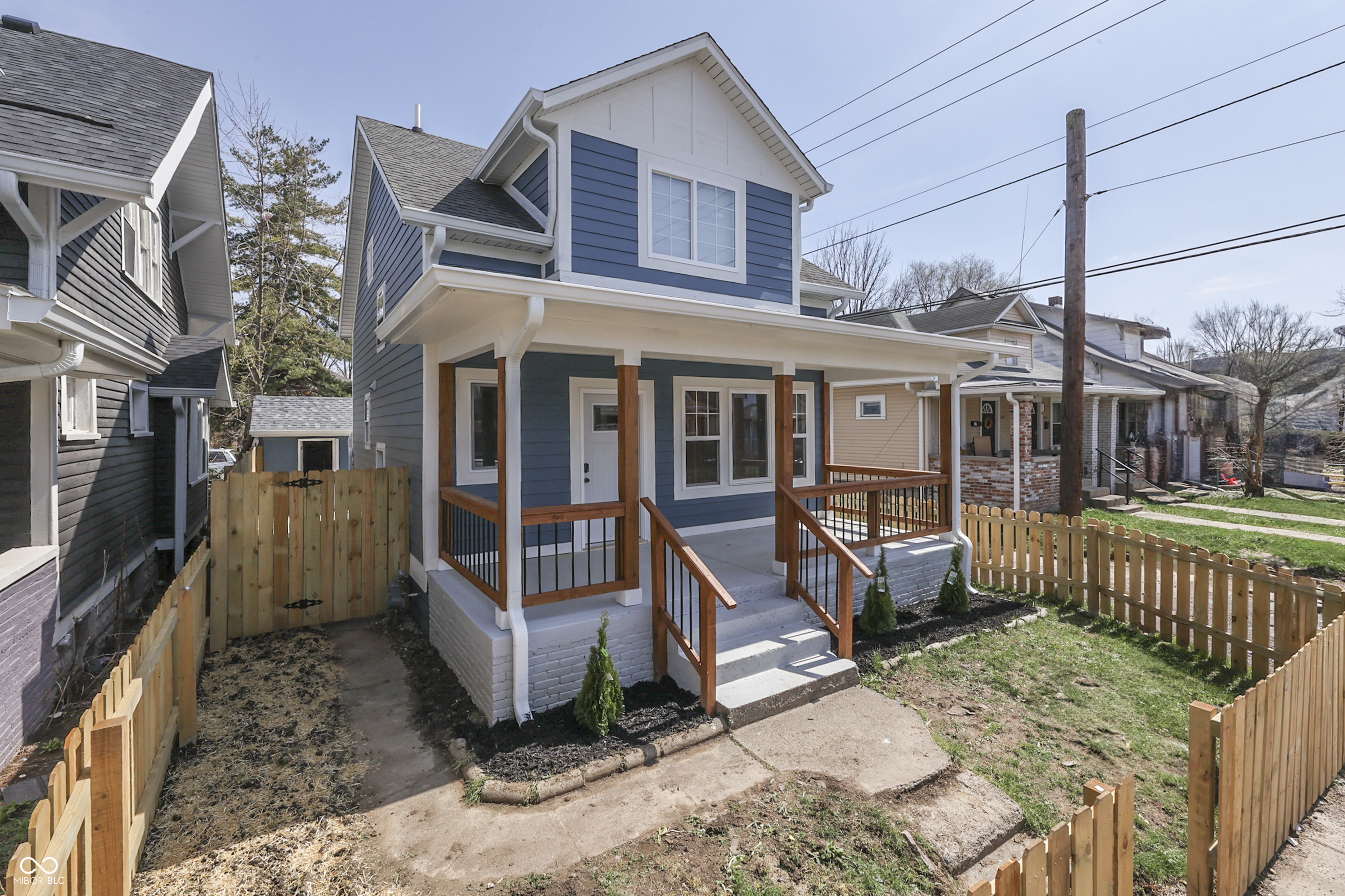 451 N Gray Street