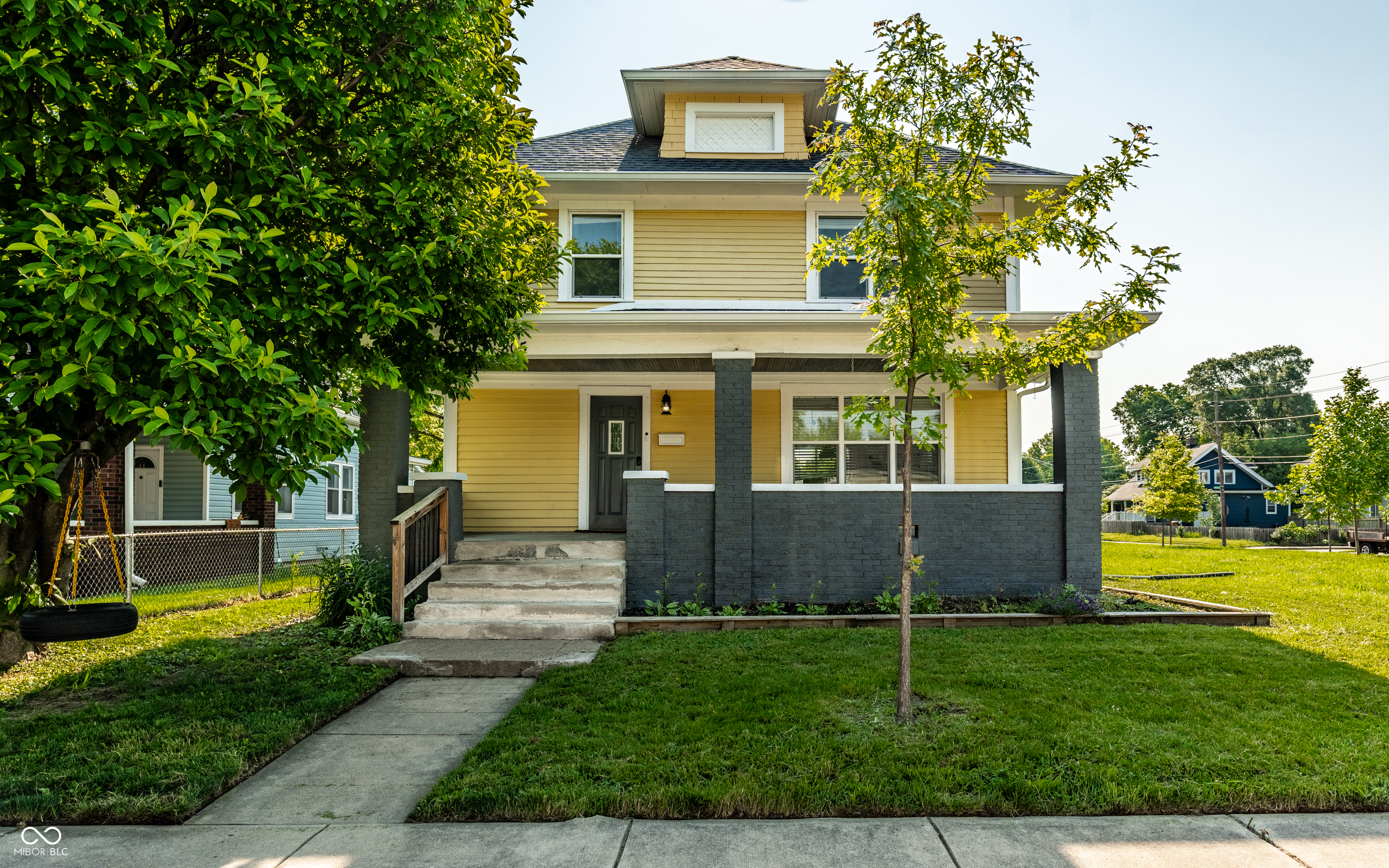 805 N Temple Avenue