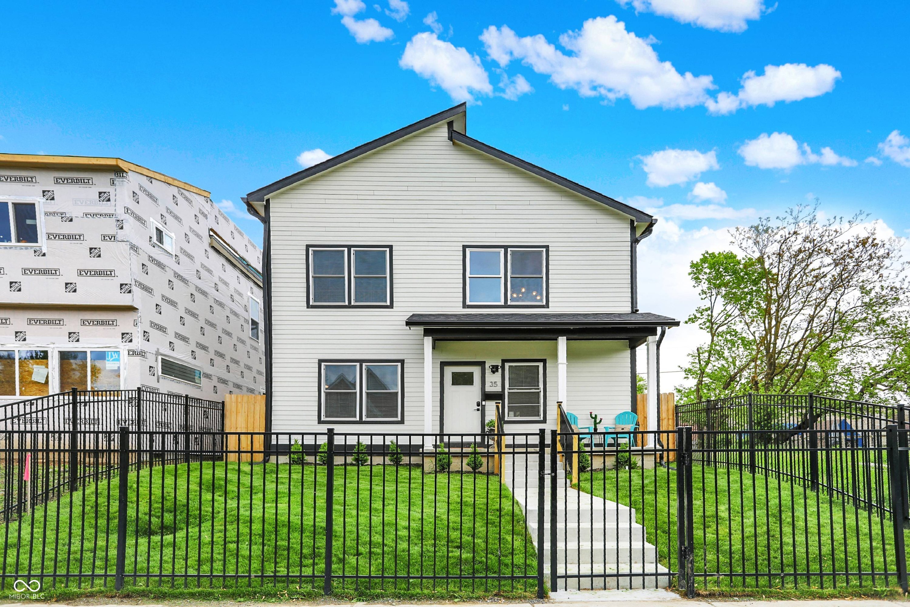 35 N Keystone Avenue