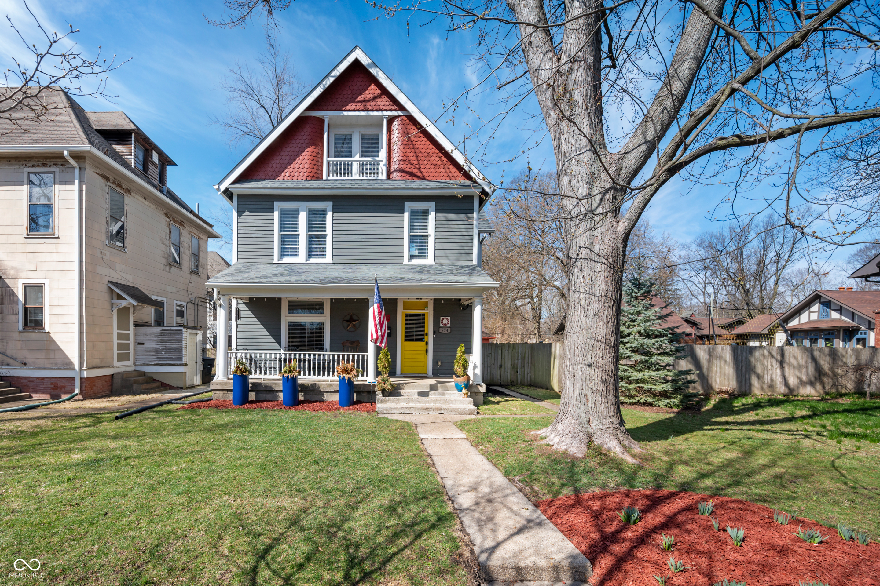 774 Woodruff Pl E Drive