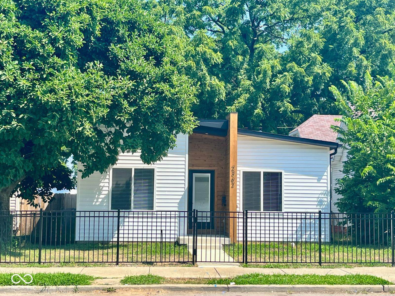 2362 English Avenue
