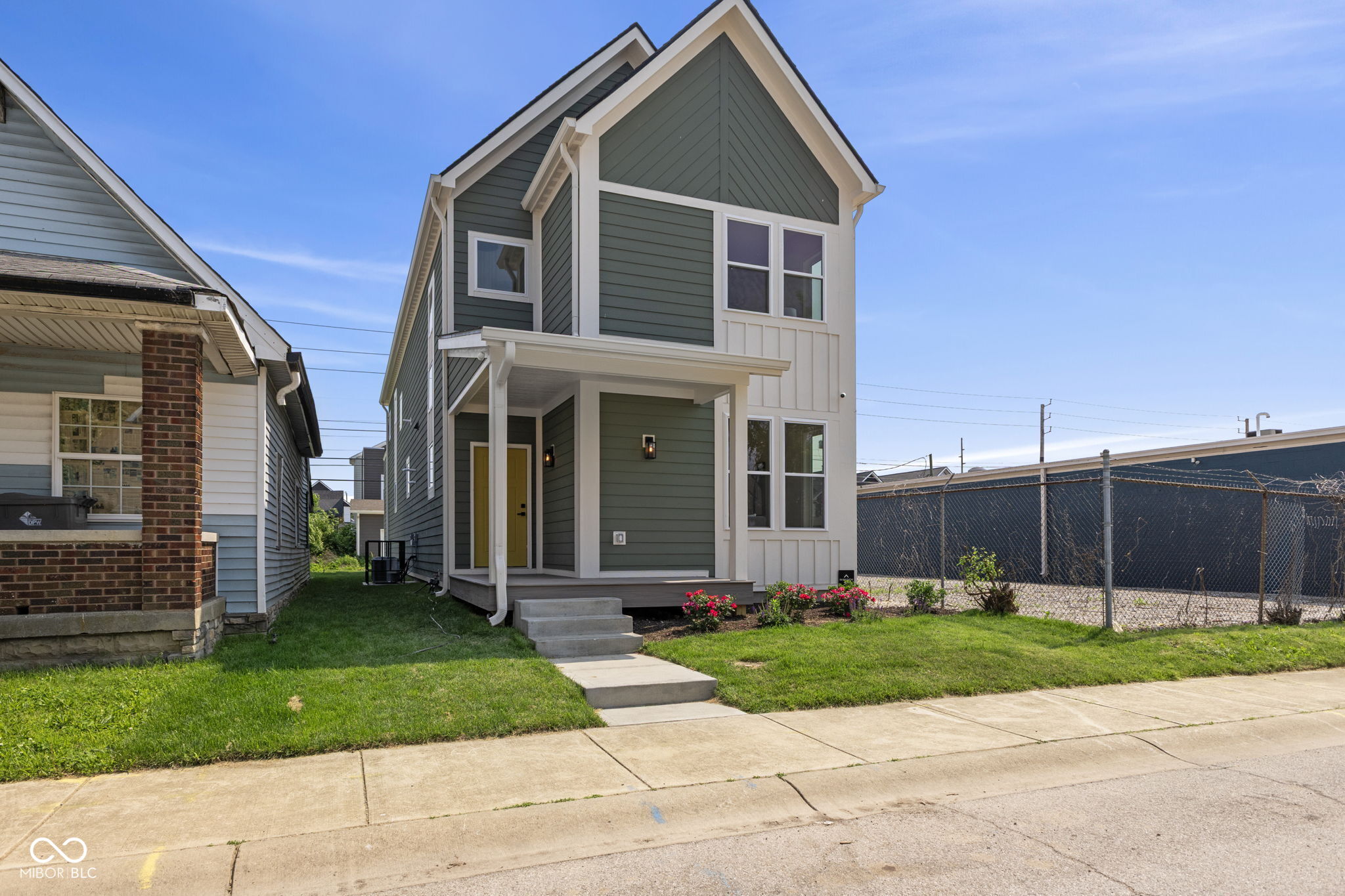 1405 Deloss Street