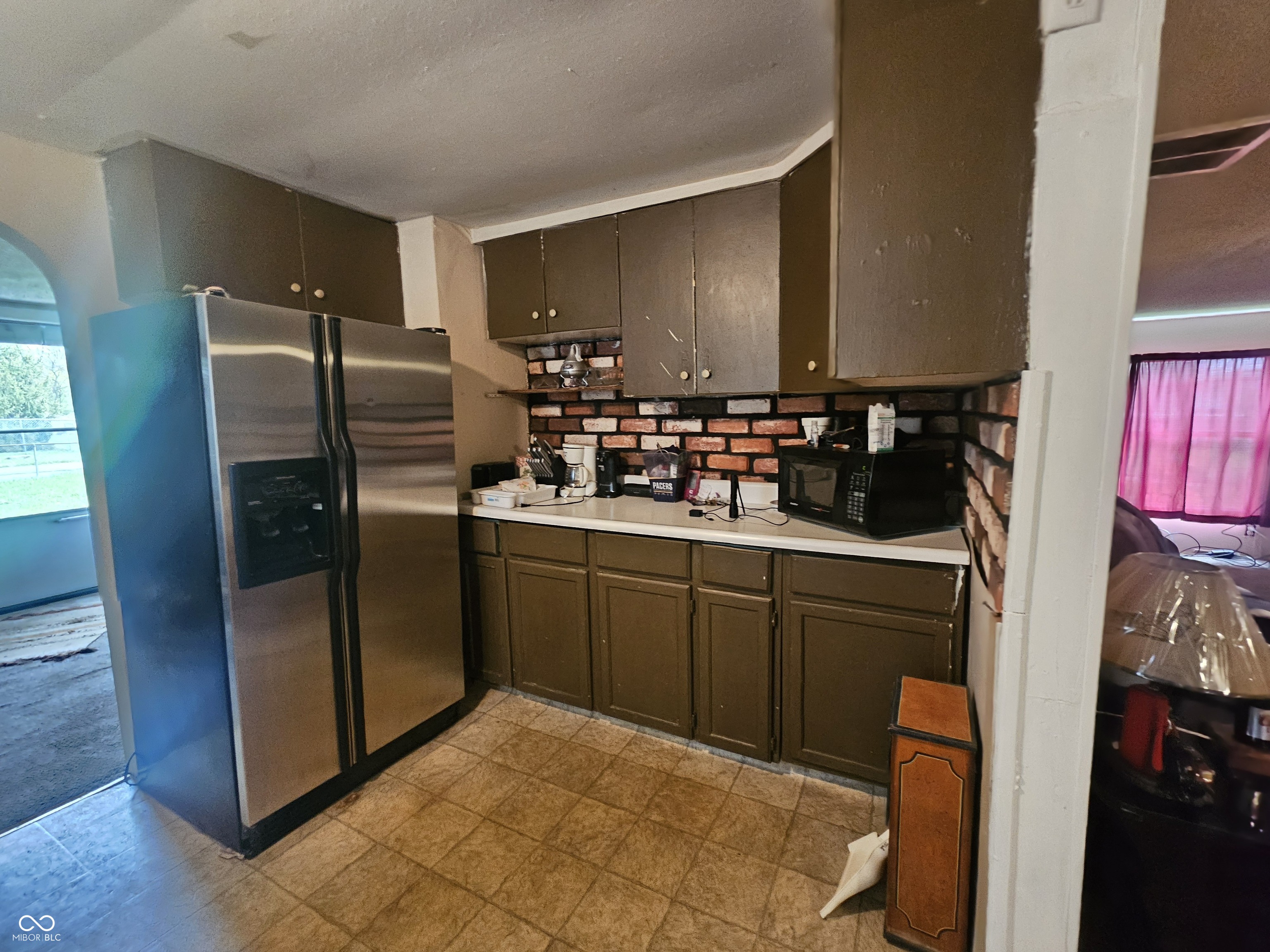 1102 S Dequincy Street
