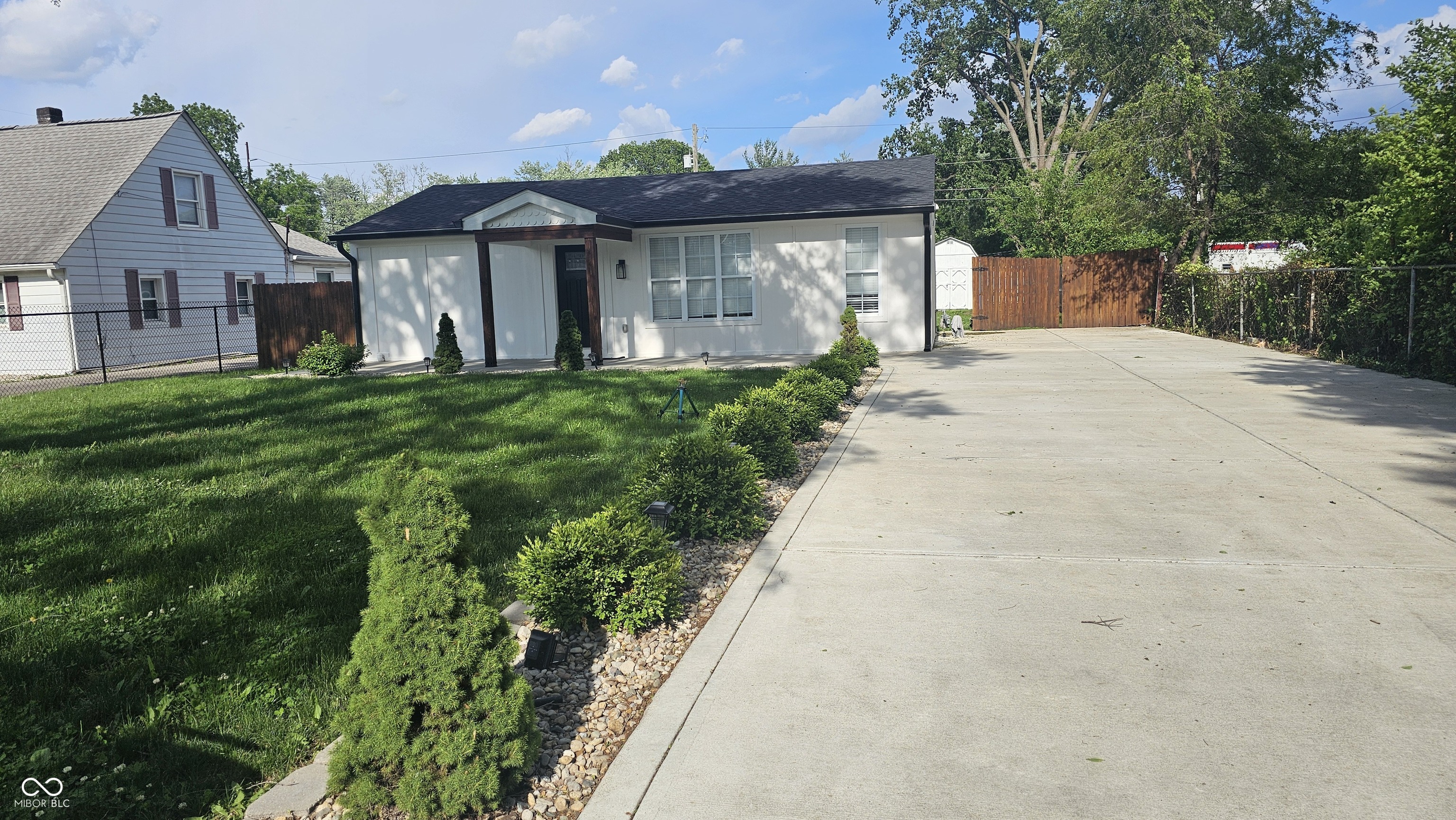 1125 S Drexel Avenue