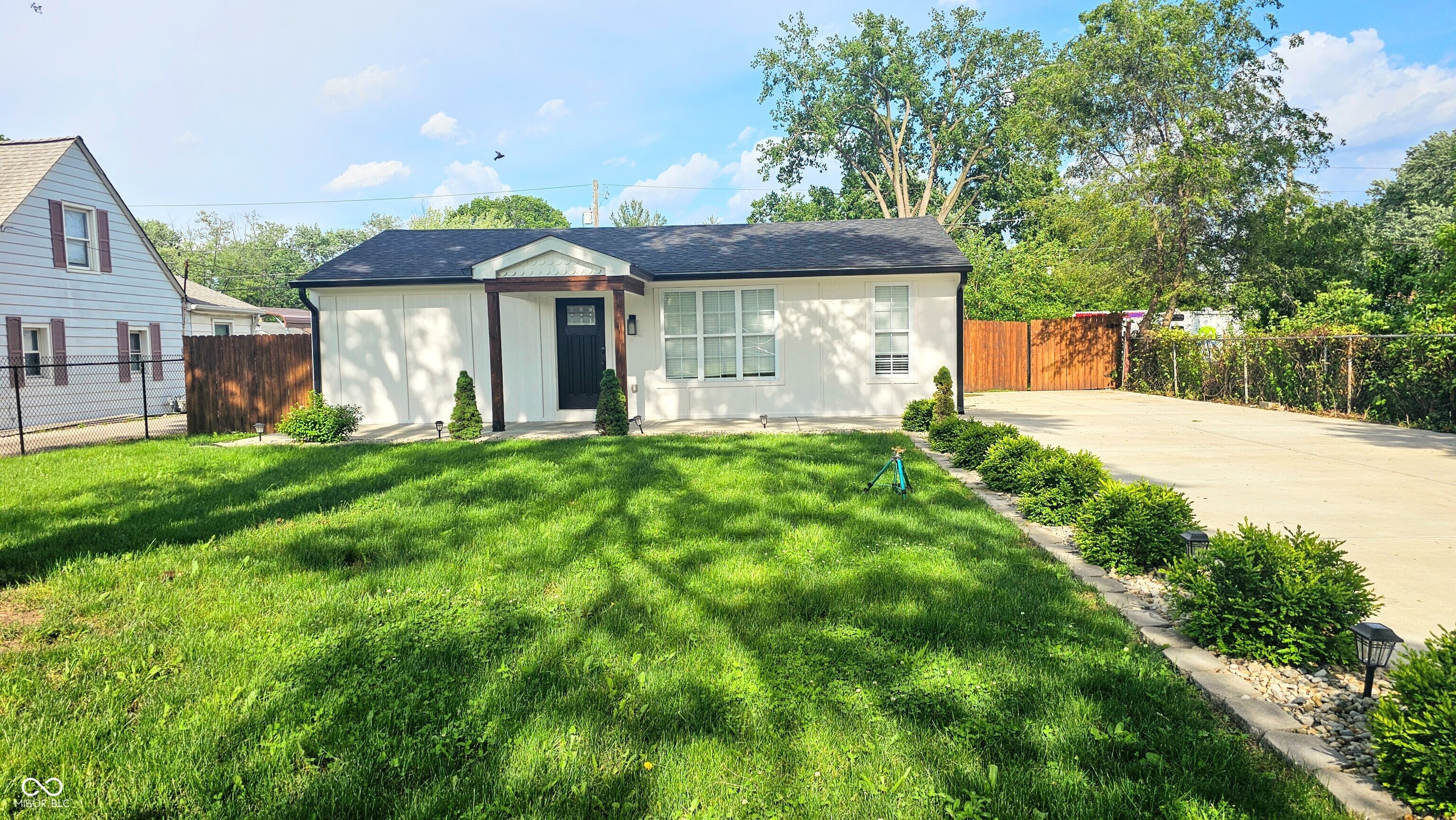 1125 S Drexel Avenue