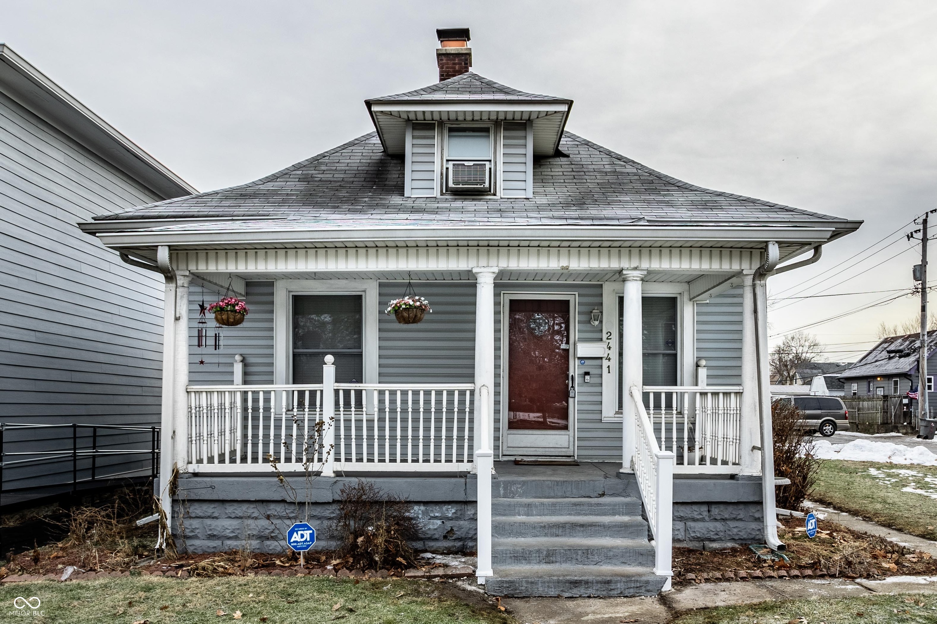 2441 Shelby Street