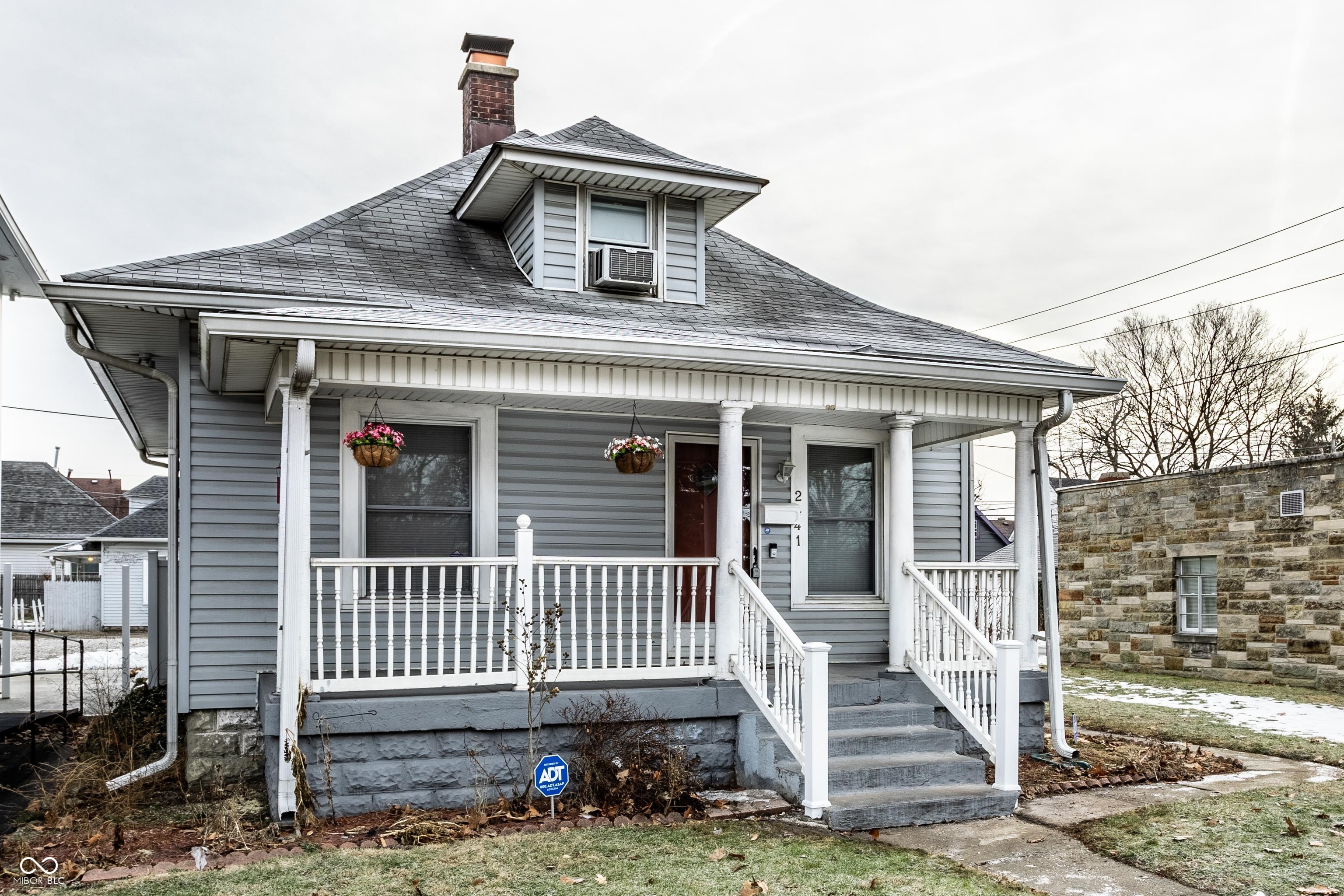 2441 Shelby Street