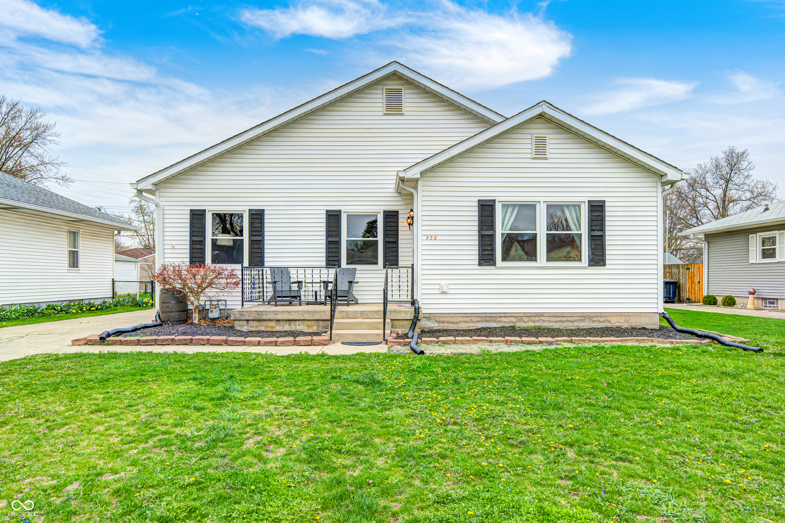 438 N 11th Avenue