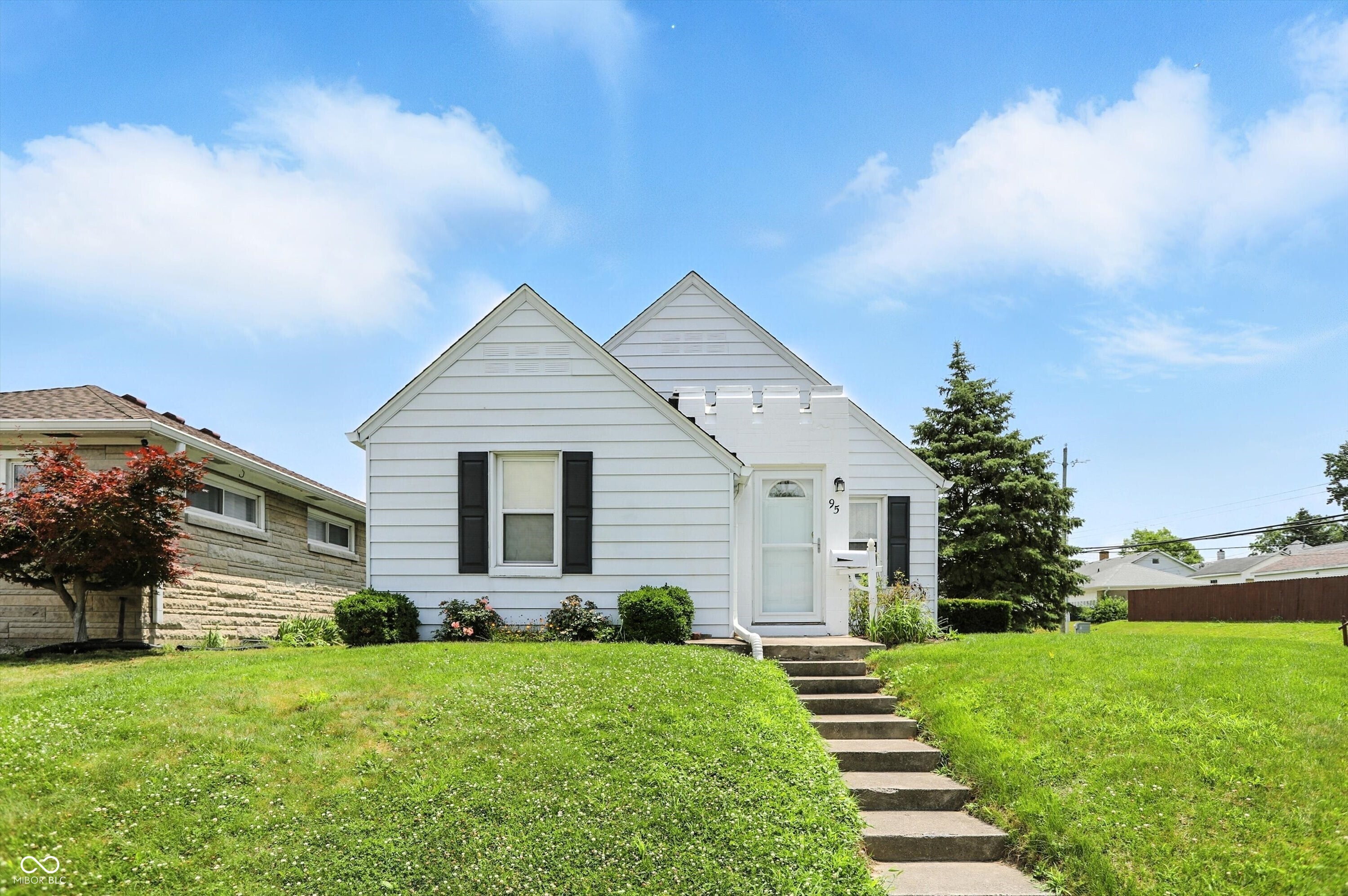 95 S 11th Avenue