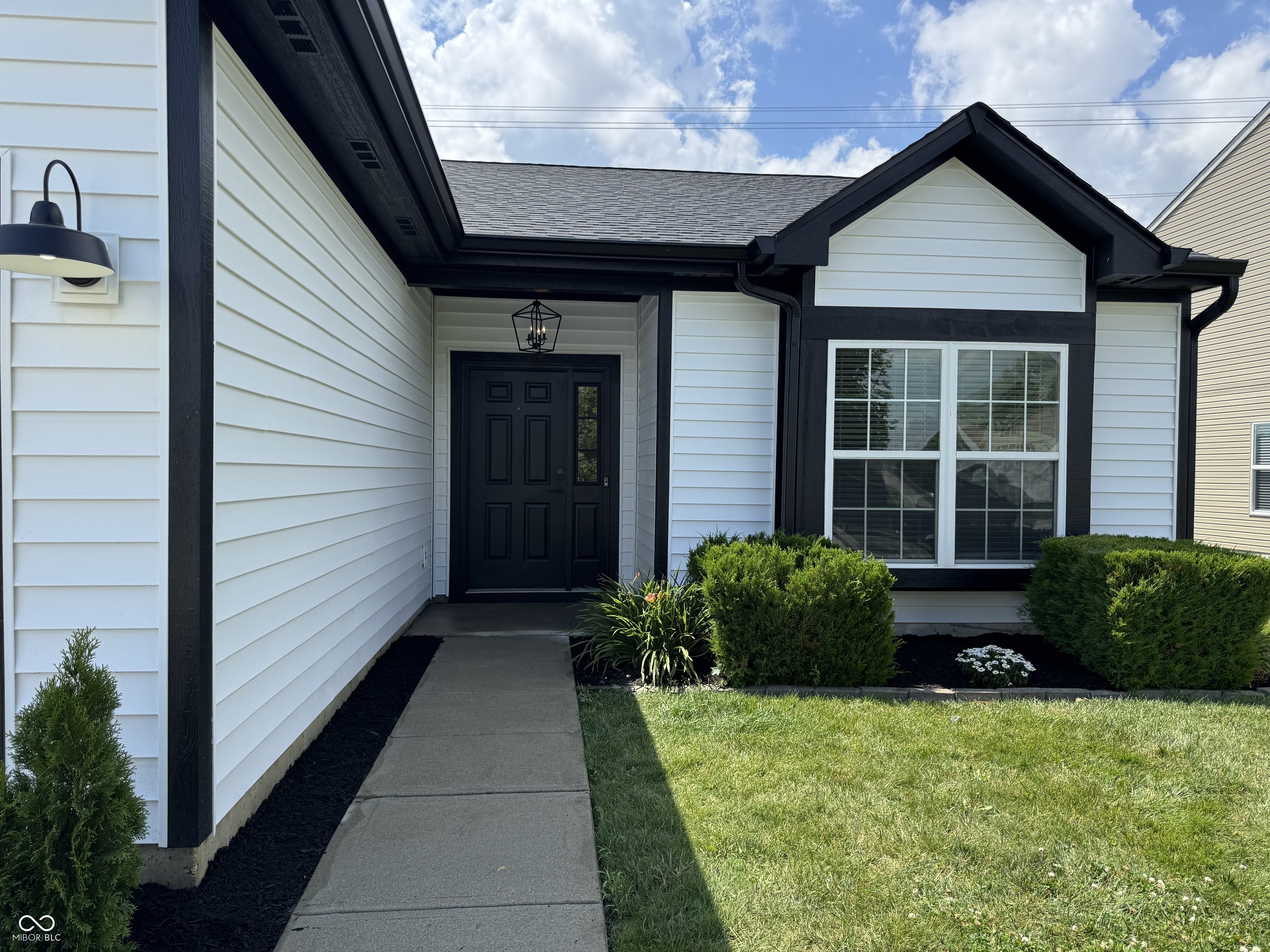 4726 Deacon Lane