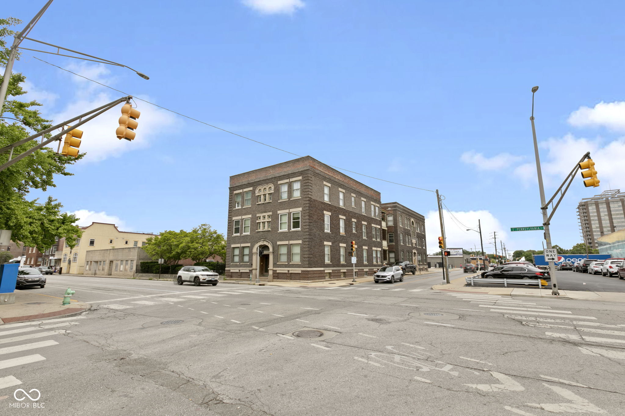 108 E Saint Clair Street