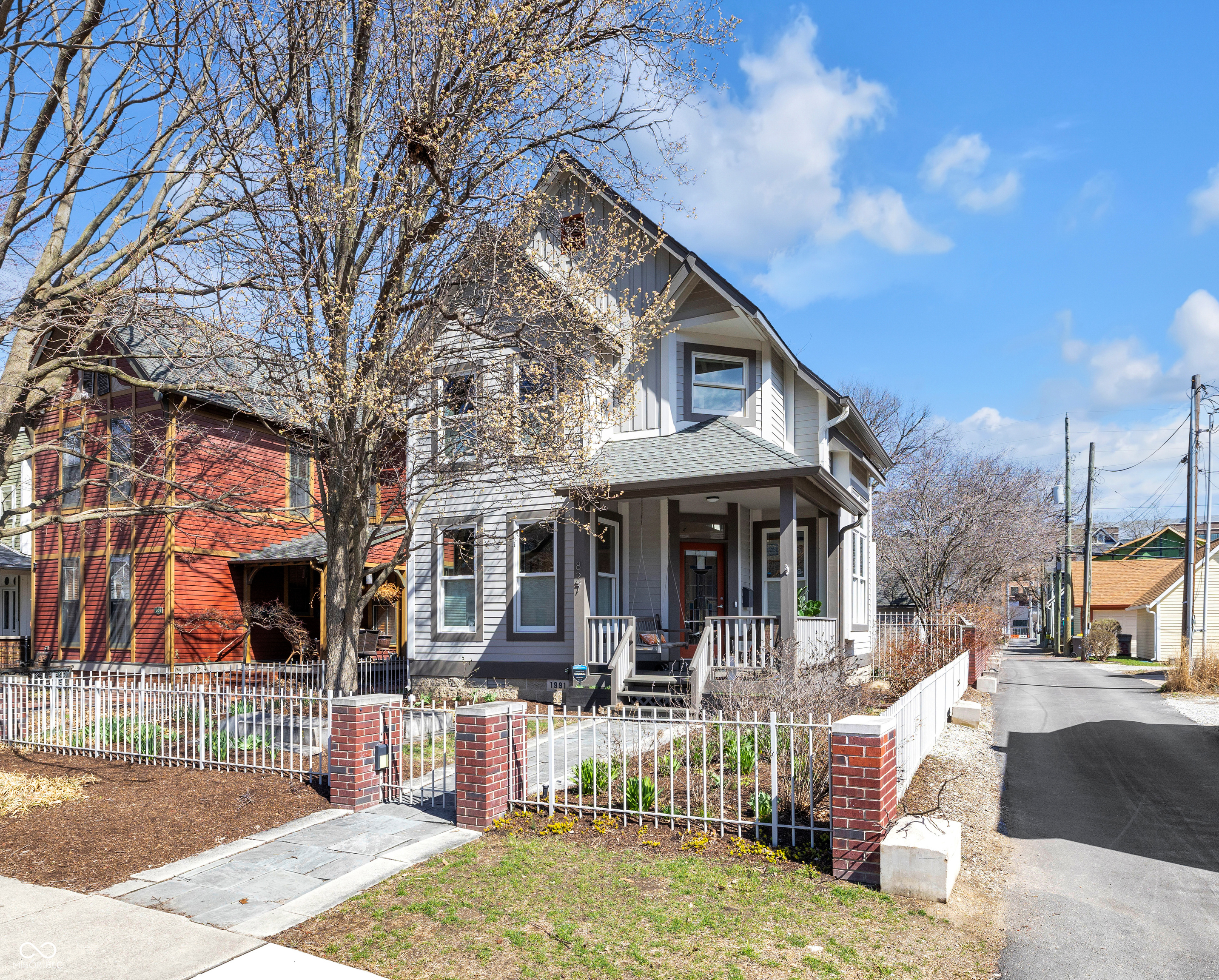 827 N Park Avenue